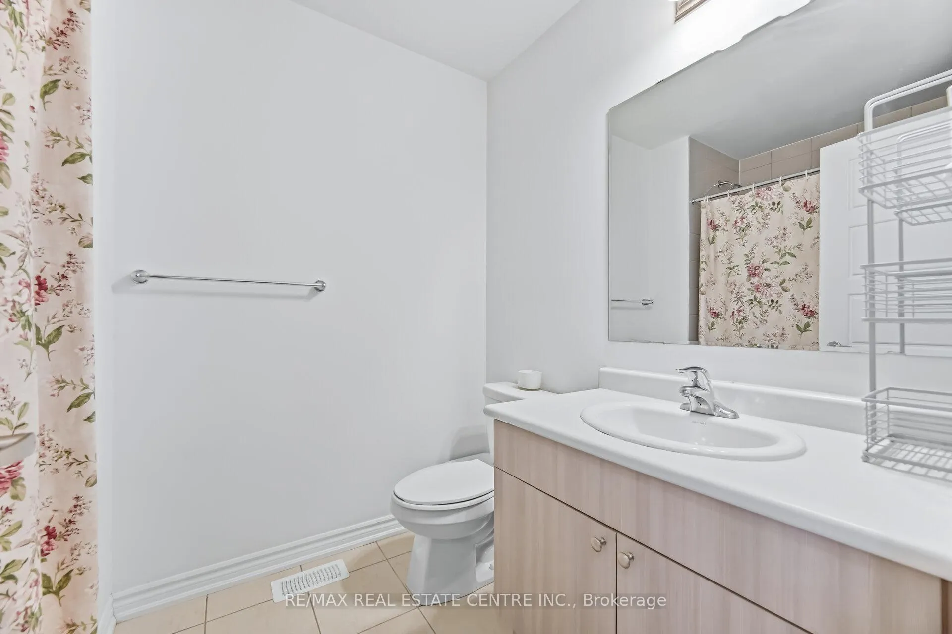 Photo 36 of Unit #18, 975 Whitlock Avenue, Milton, Cobban — HOMEH