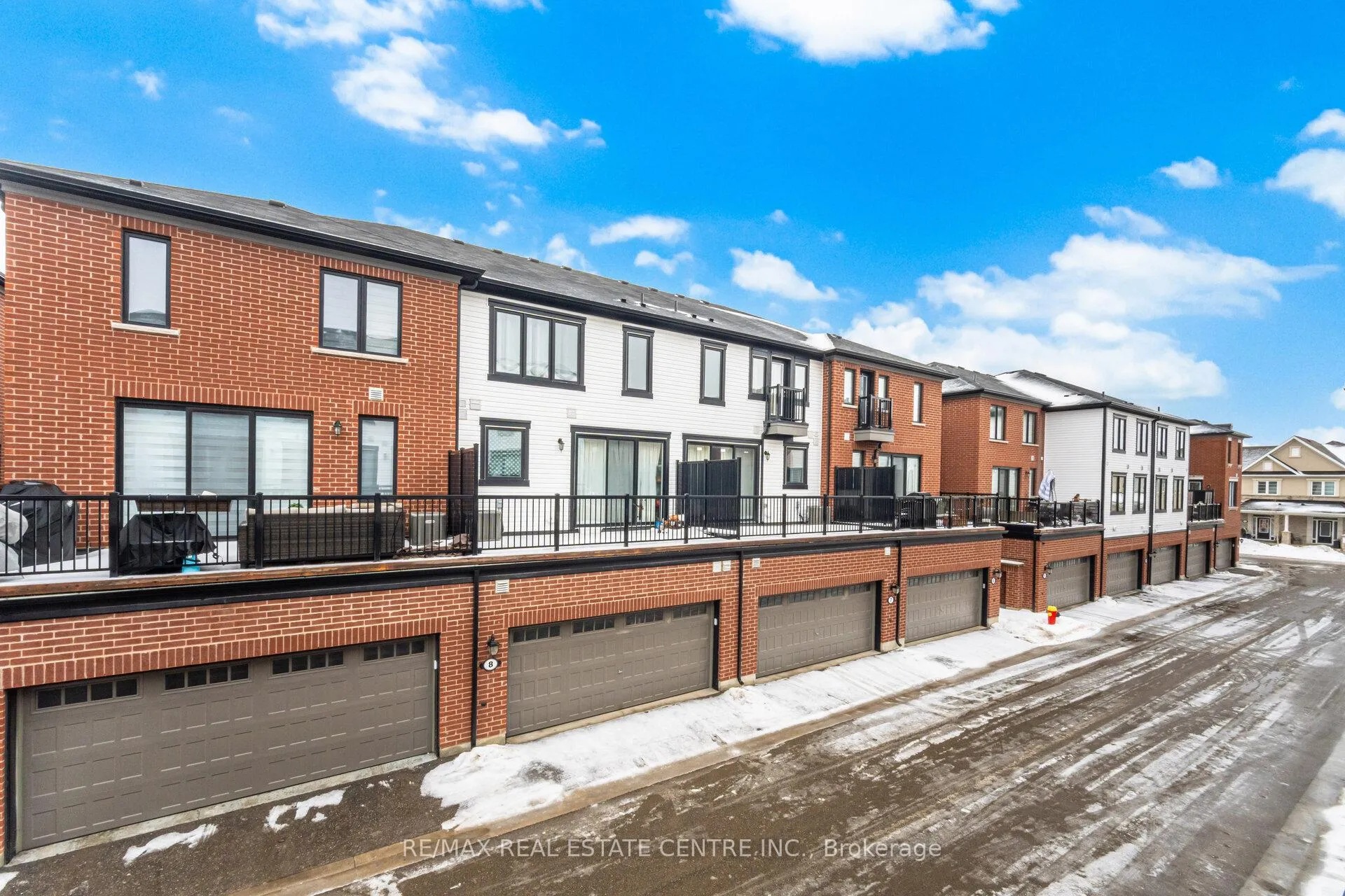 Photo 44 of Unit #18, 975 Whitlock Avenue, Milton, Cobban — HOMEH
