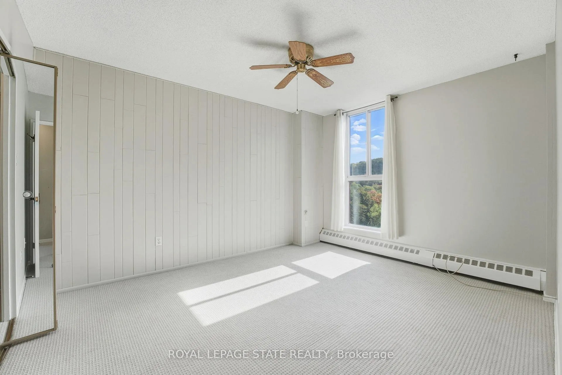 Photo 15 of Unit 1103, 1968 Main Street W, Hamilton, Ainslie Wood — HOMEH