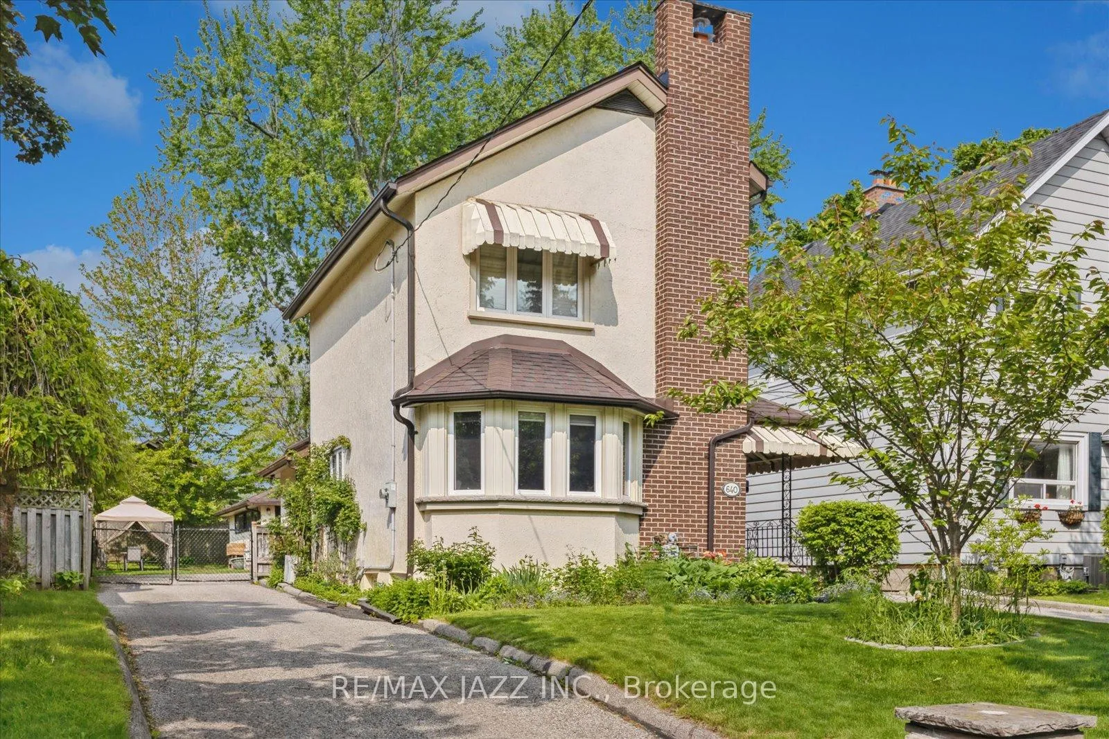 Photo 2 of 640 Mary Street N, Oshawa, O'Neill — HOMEH