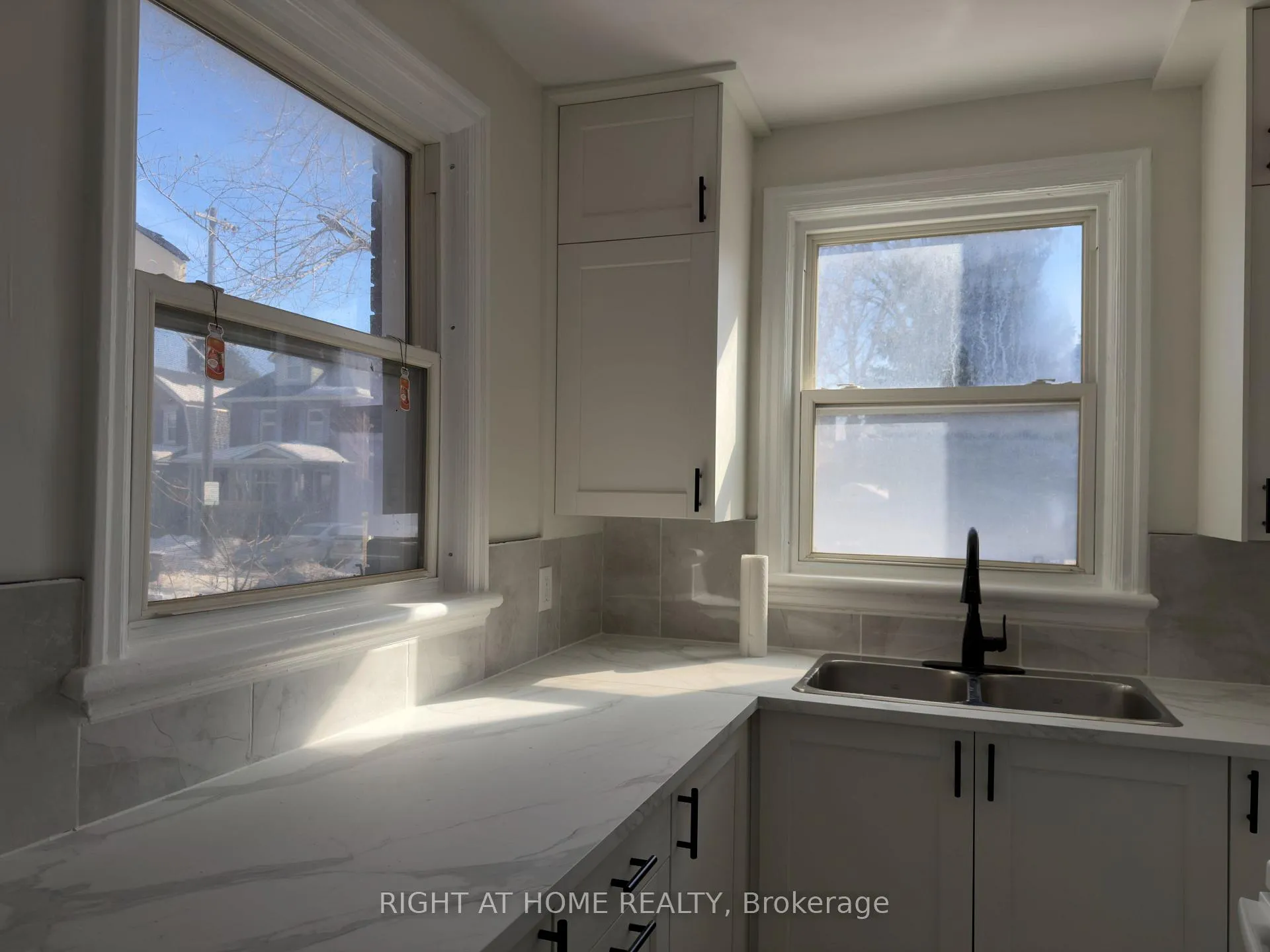 Photo 7 of Unit 3, 55 Glendale Avenue S, Ottawa, Glebe — HOMEH