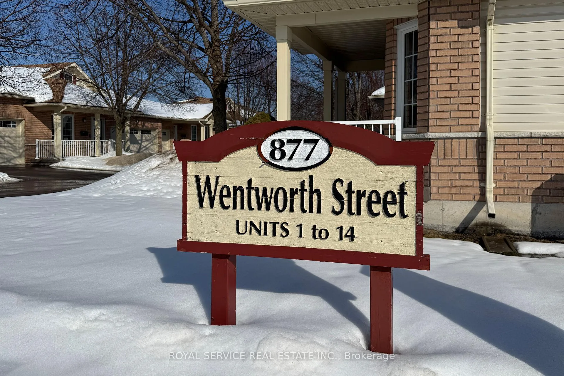 Front of Unit 6, 877 Wentworth Street