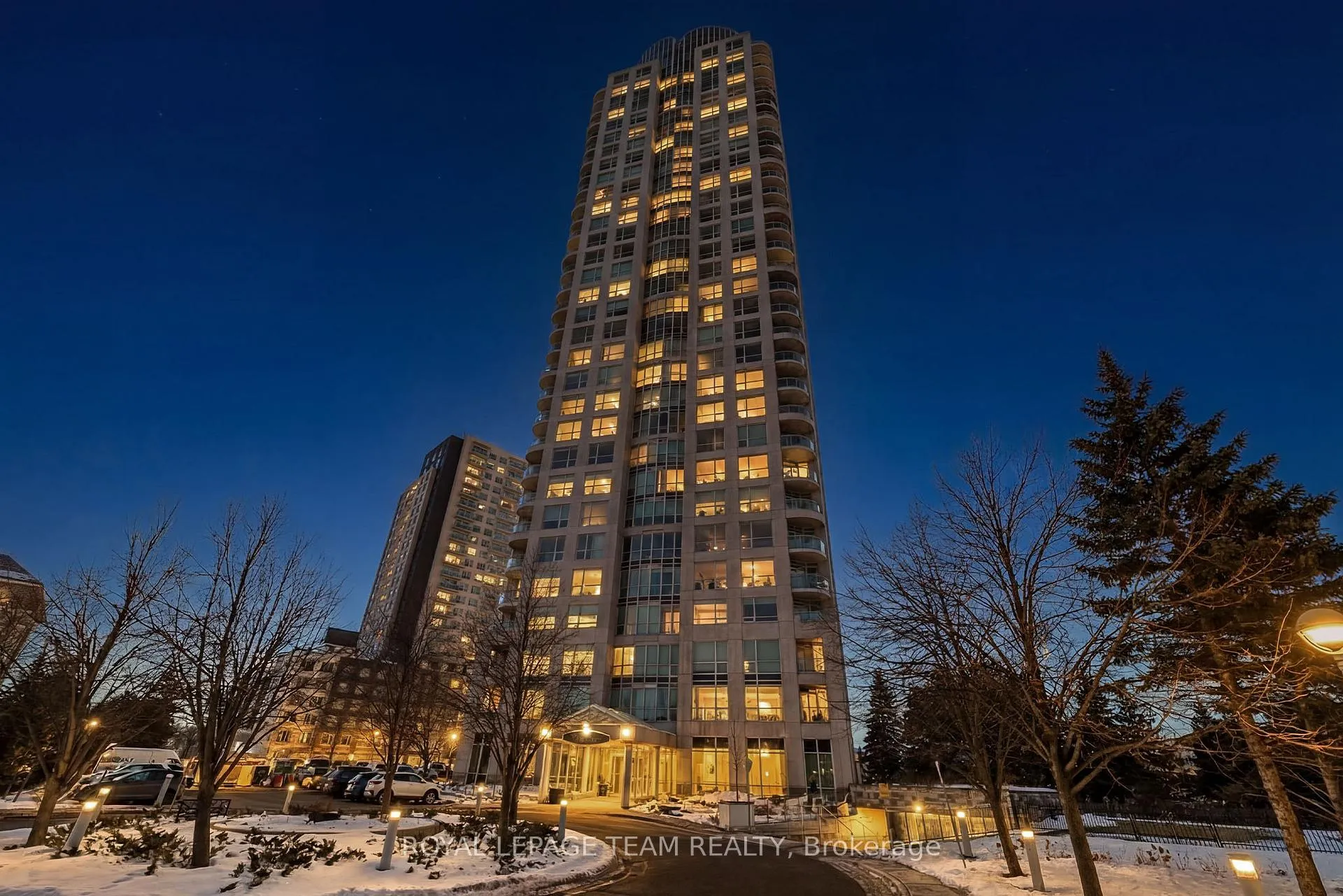Photo 2 of Unit 1002, 38 Metropole Private, Ottawa, Westboro North — HOMEH