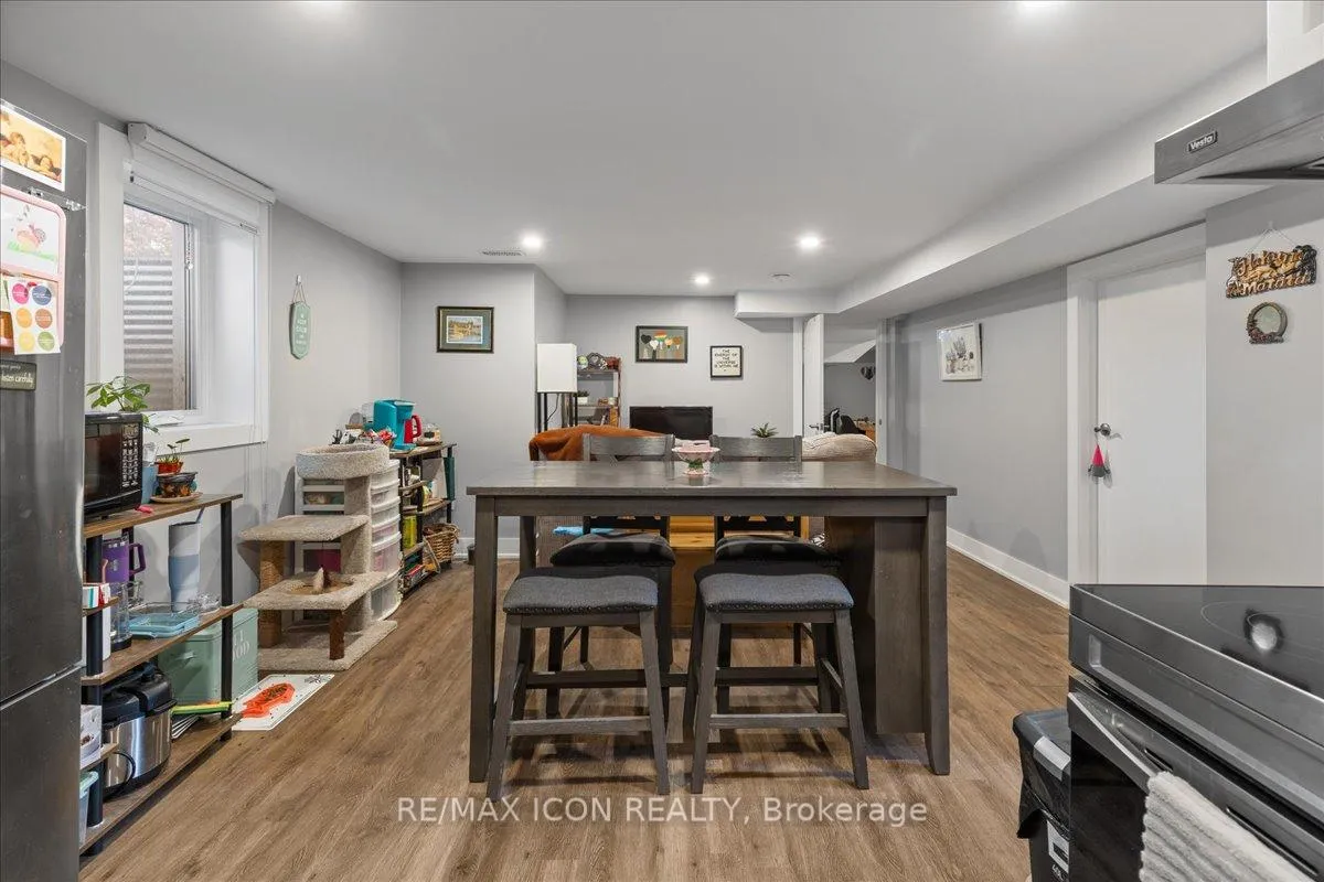 Photo 9 of 50 Grove Crescent, Brantford, Henderson-Sky Acres — HOMEH