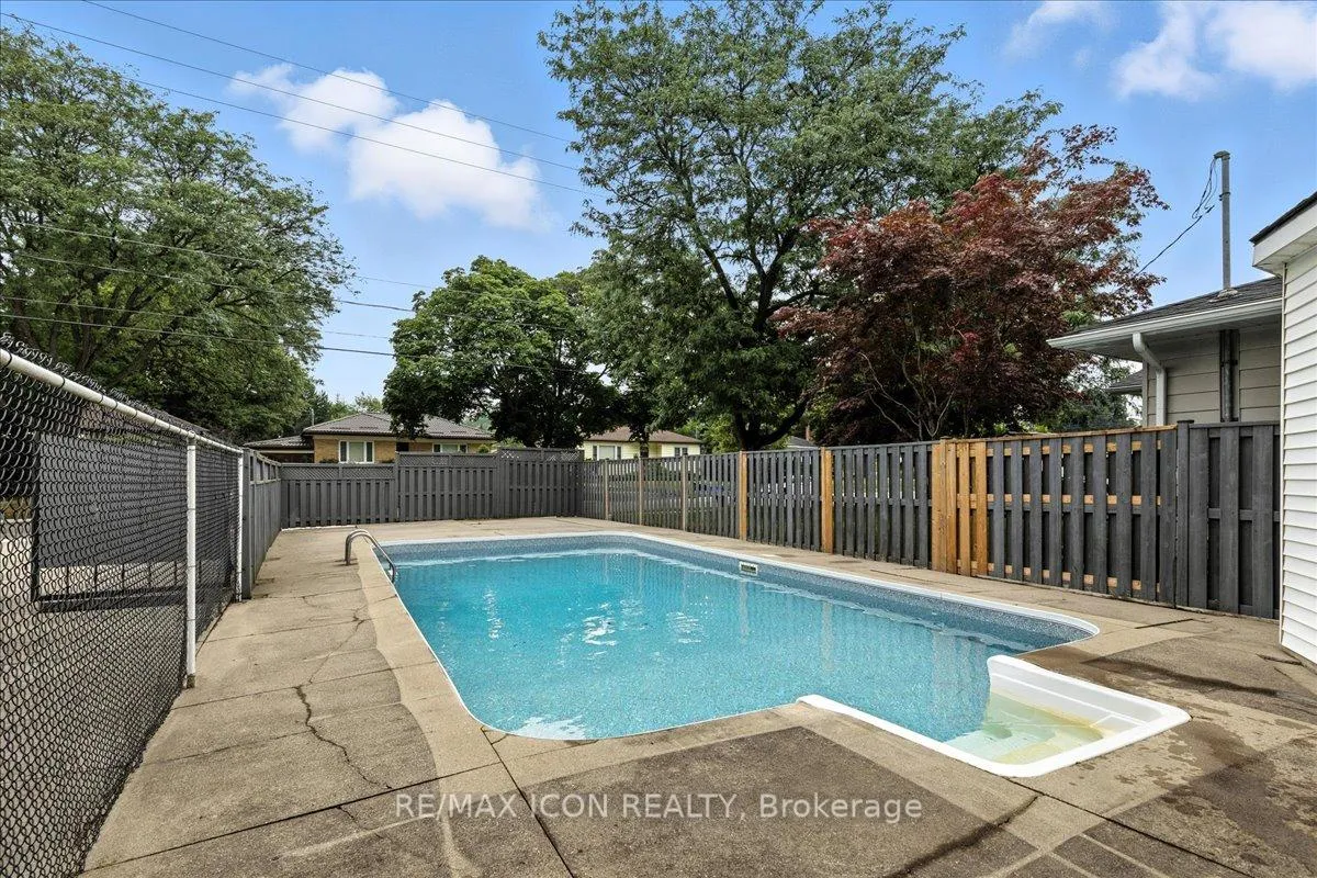 Photo 14 of 50 Grove Crescent, Brantford, Henderson-Sky Acres — HOMEH