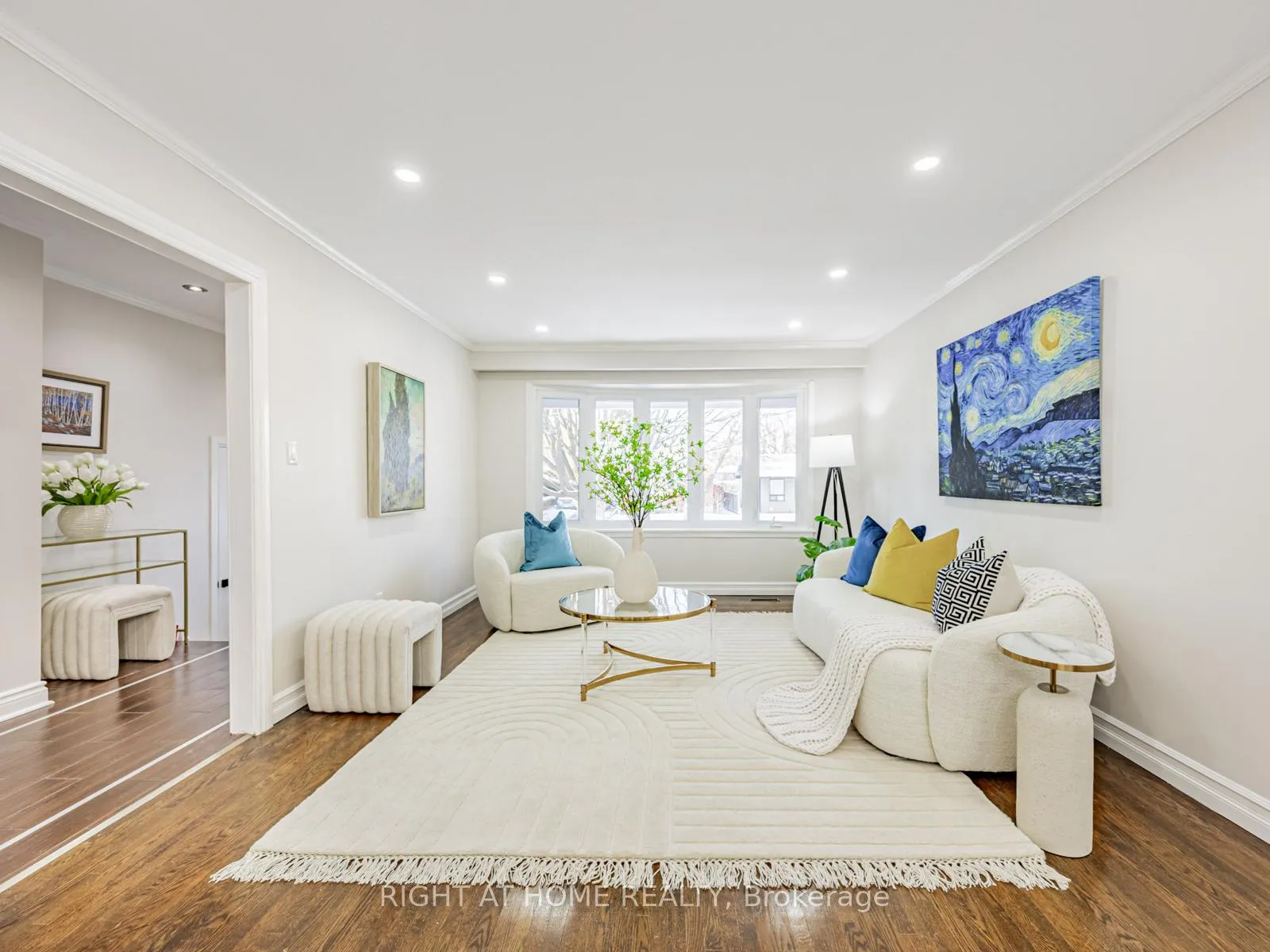 Photo 3 of 5 Foord Road, Ajax, South East — HOMEH