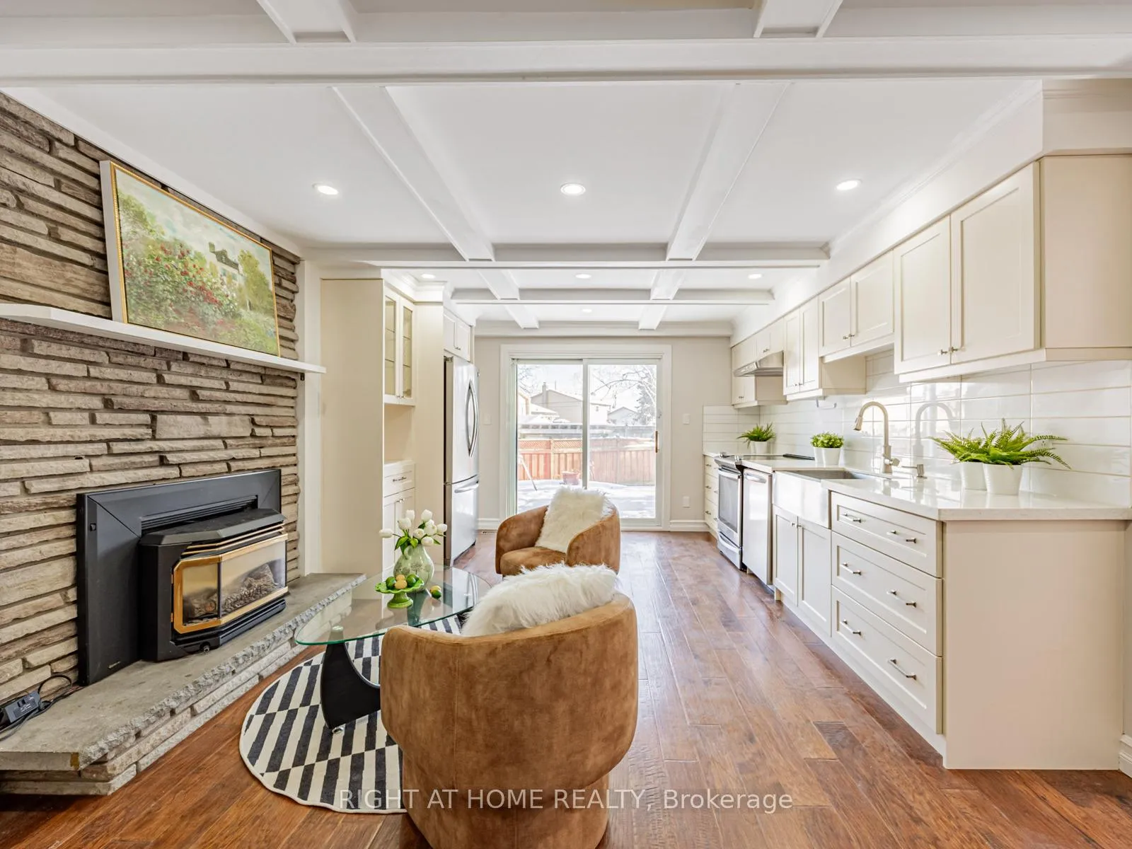 Photo 17 of 5 Foord Road, Ajax, South East — HOMEH