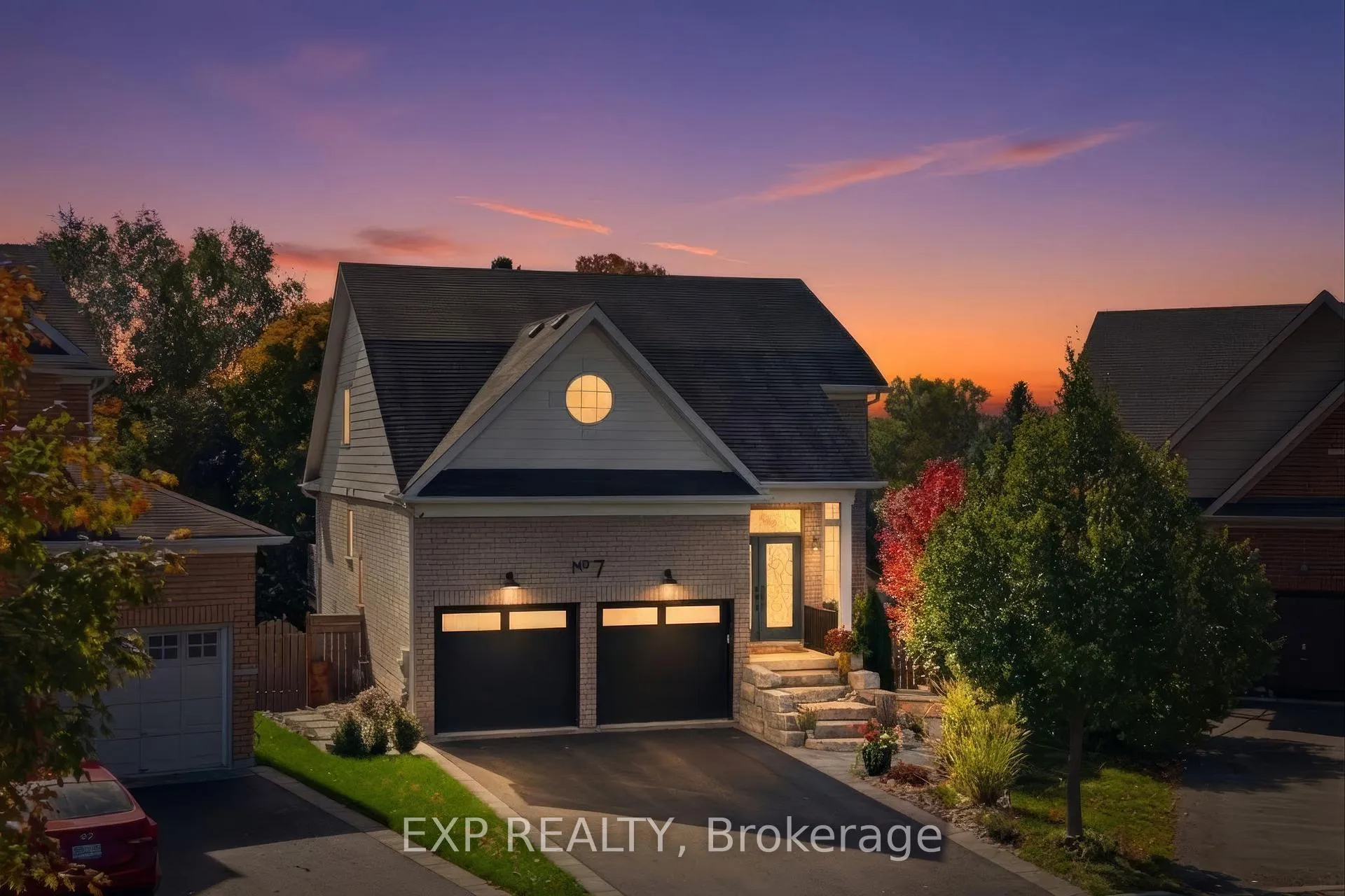 Photo 1 of 7 Brenner Court, Georgina, Keswick North — HOMEH