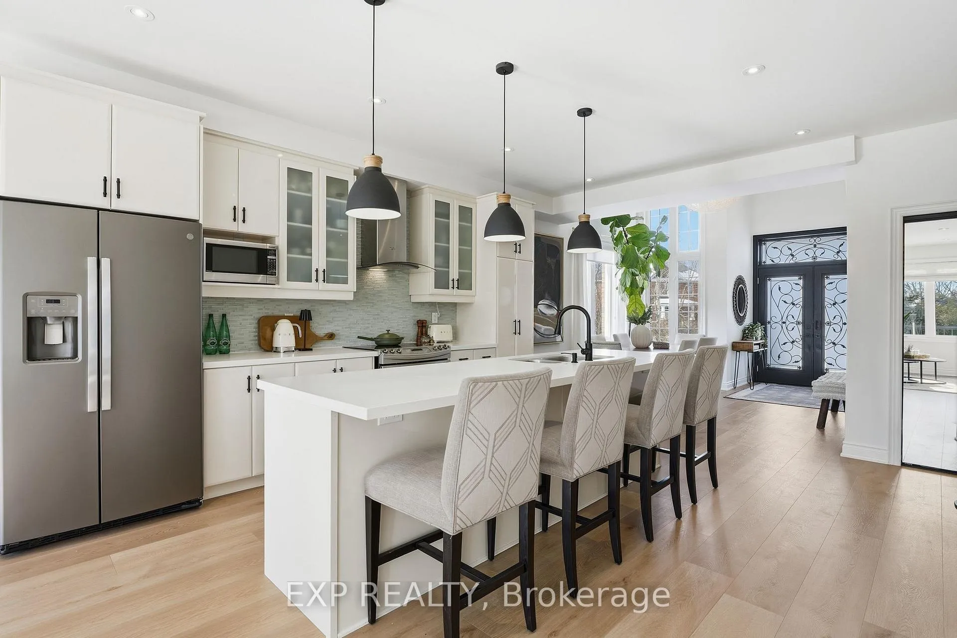 Photo 9 of 7 Brenner Court, Georgina, Keswick North — HOMEH