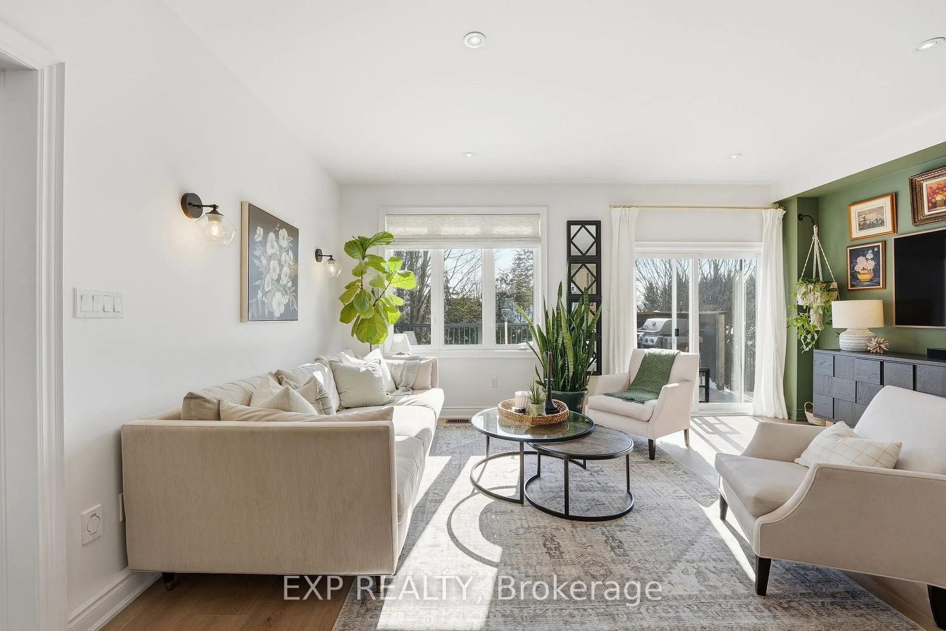 Photo 14 of 7 Brenner Court, Georgina, Keswick North — HOMEH