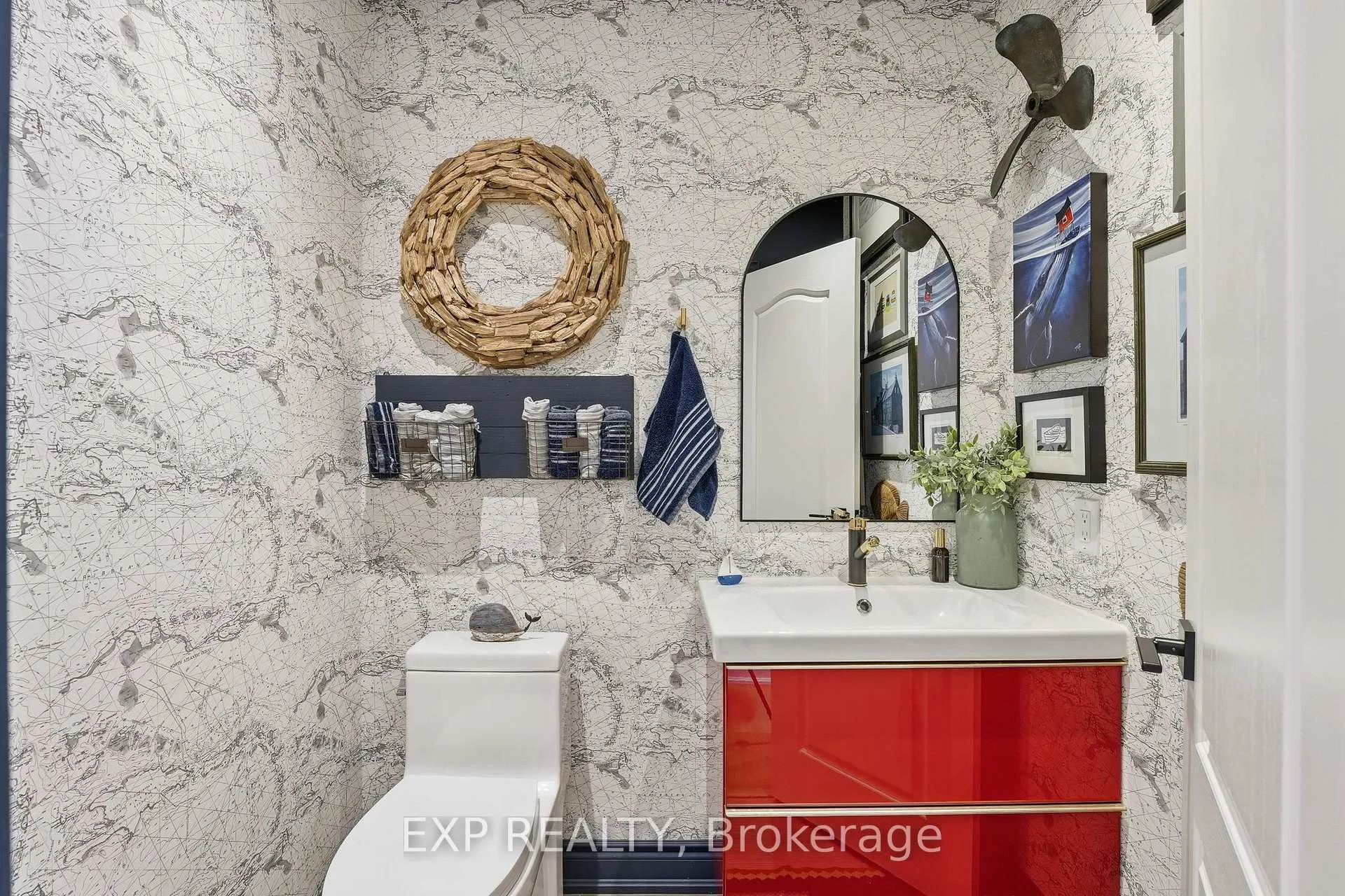 Photo 19 of 7 Brenner Court, Georgina, Keswick North — HOMEH