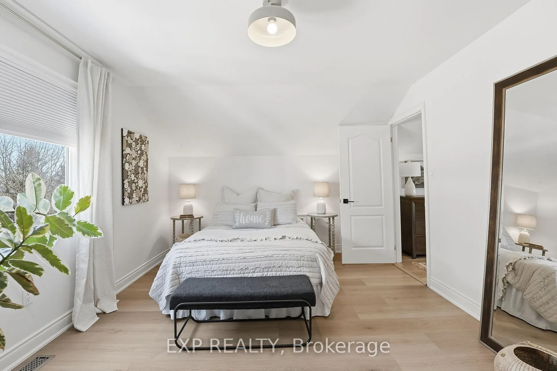 Photo 26 of 7 Brenner Court, Georgina, Keswick North — HOMEH
