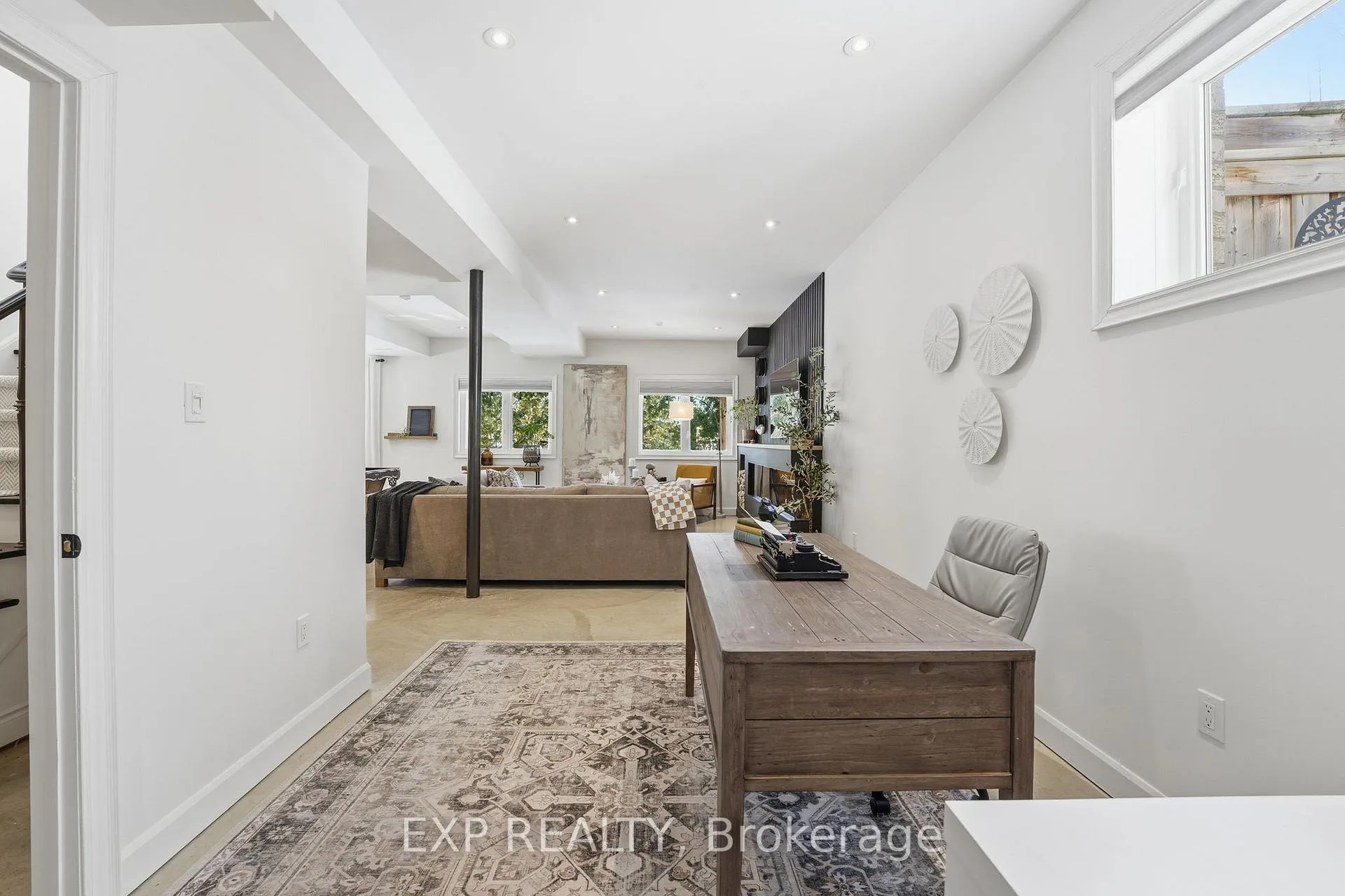 Photo 31 of 7 Brenner Court, Georgina, Keswick North — HOMEH