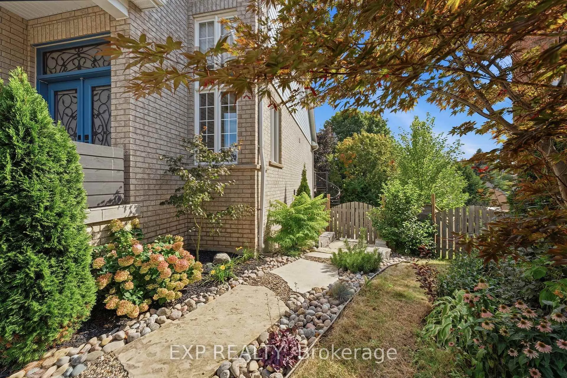 Photo 40 of 7 Brenner Court, Georgina, Keswick North — HOMEH