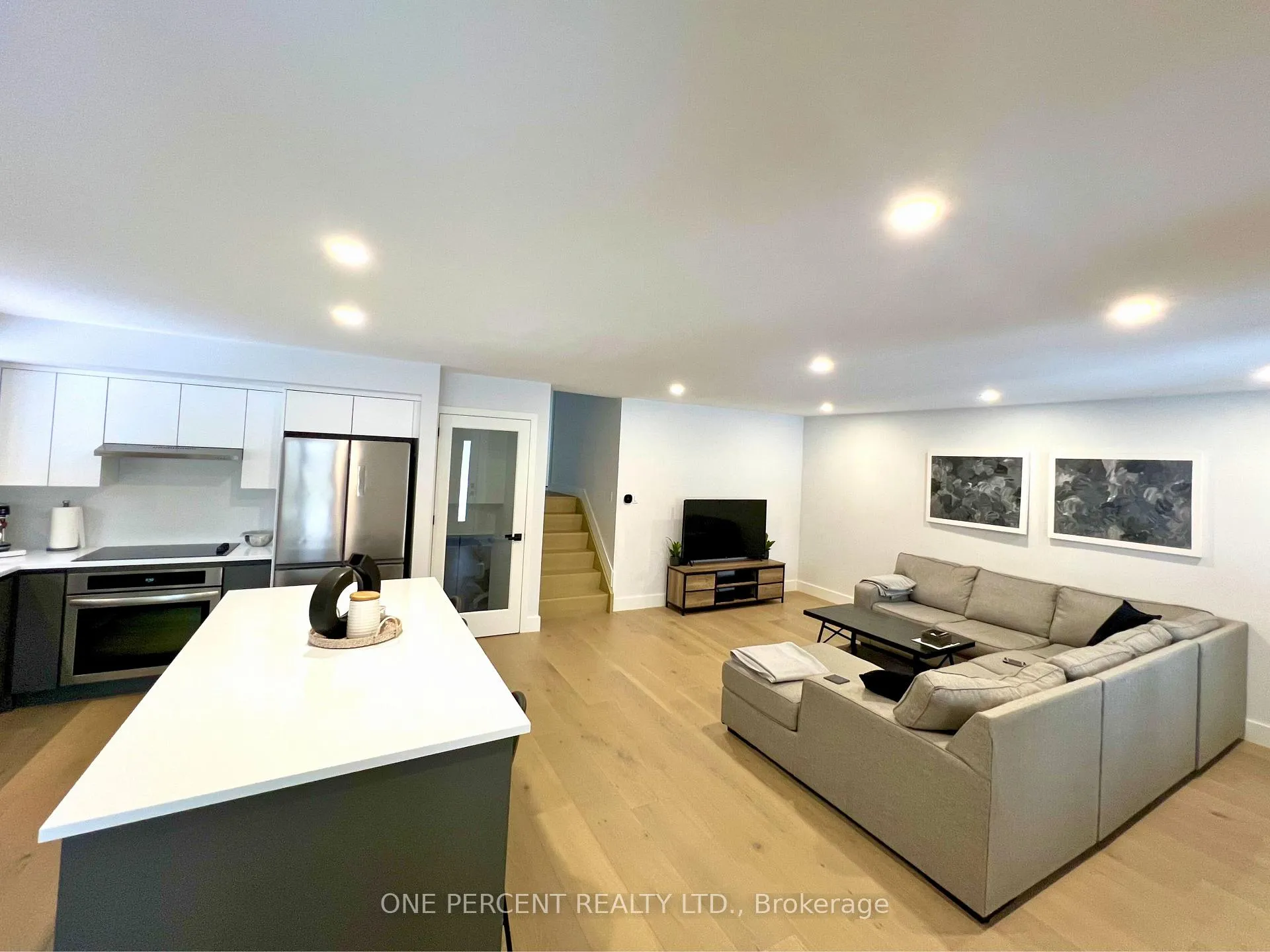 Photo 4 of 49 Spruceside Crescent, Pelham, Fonthill — HOMEH