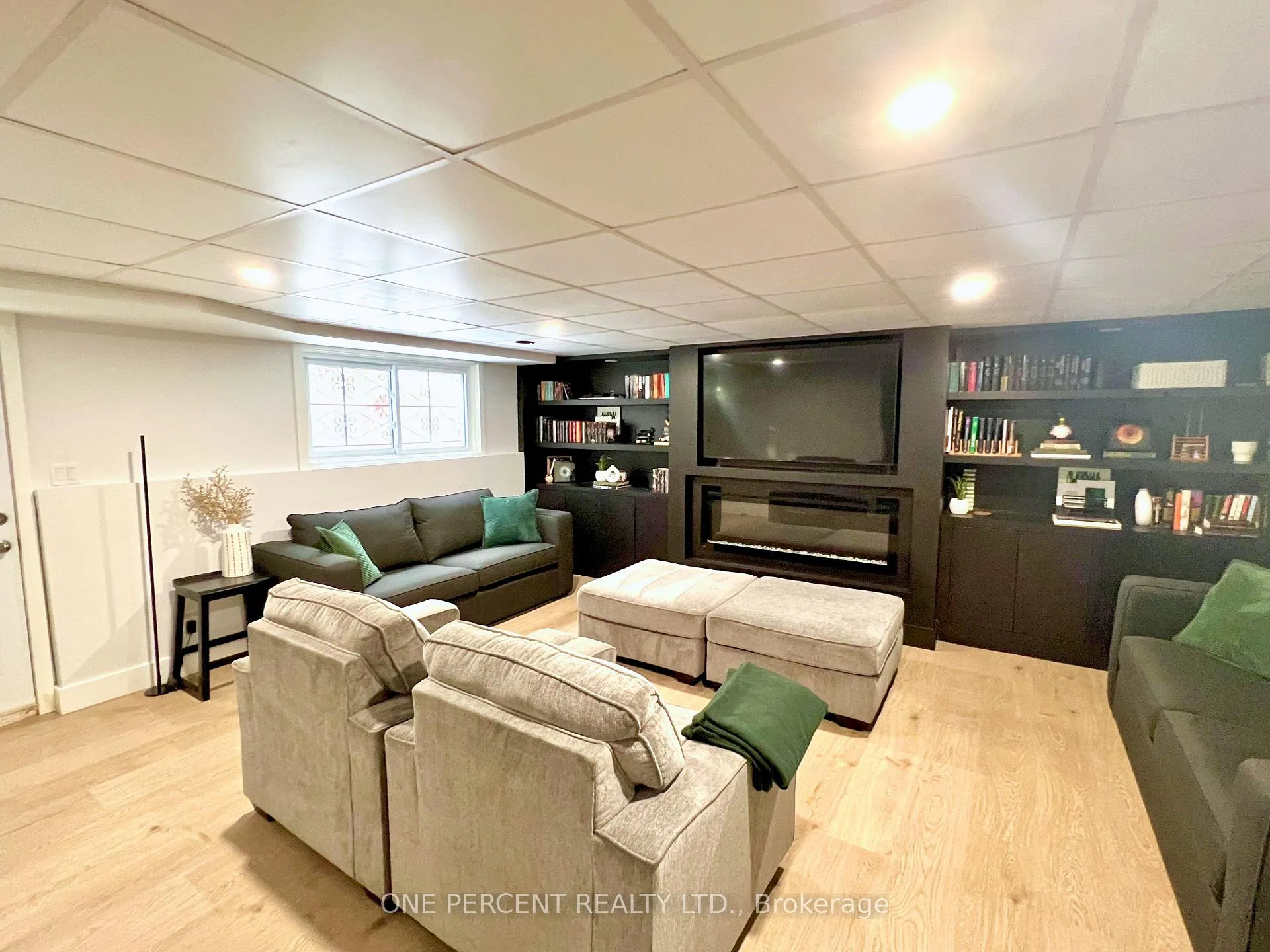 Photo 10 of 49 Spruceside Crescent, Pelham, Fonthill — HOMEH