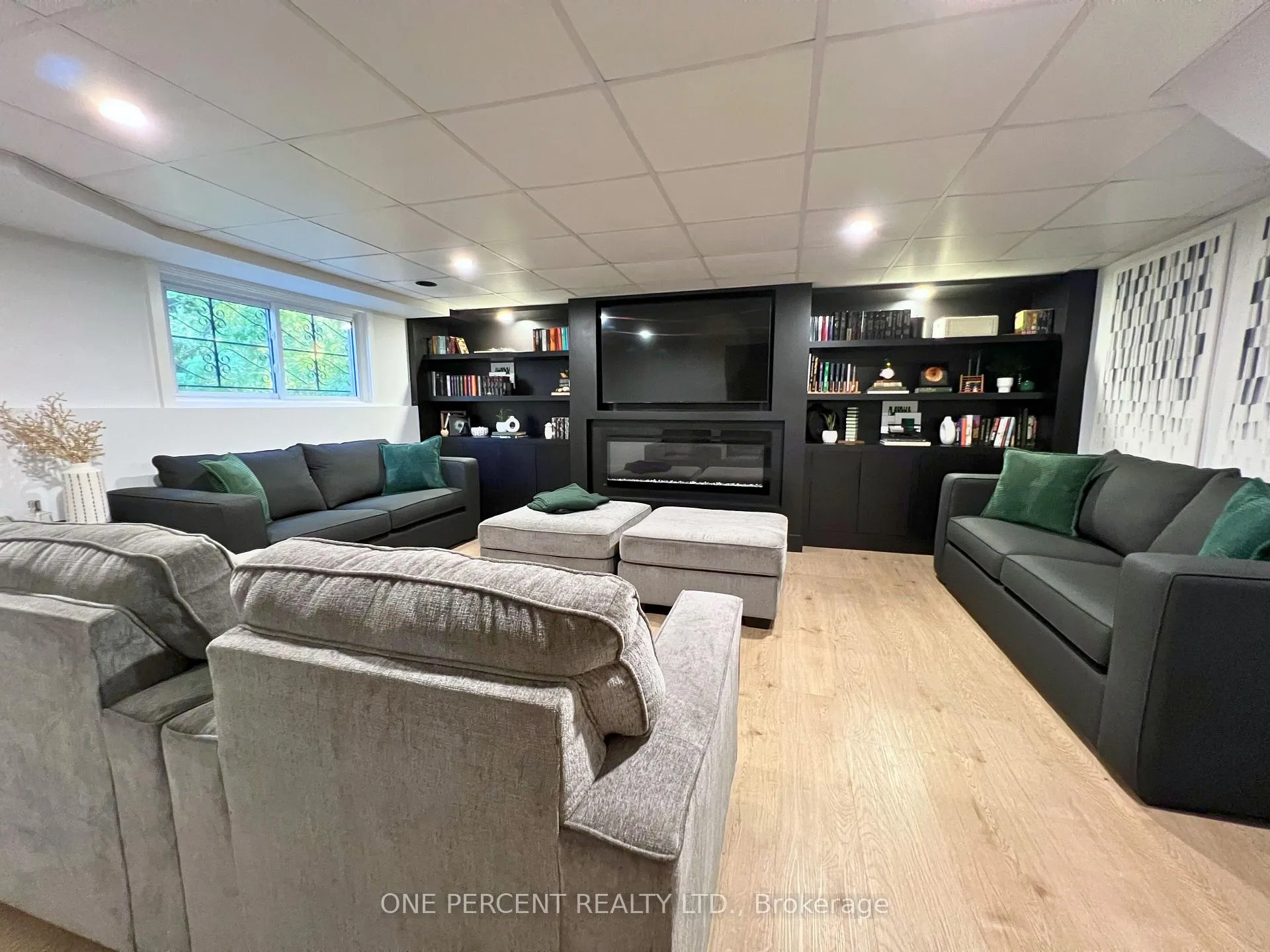 Photo 11 of 49 Spruceside Crescent, Pelham, Fonthill — HOMEH