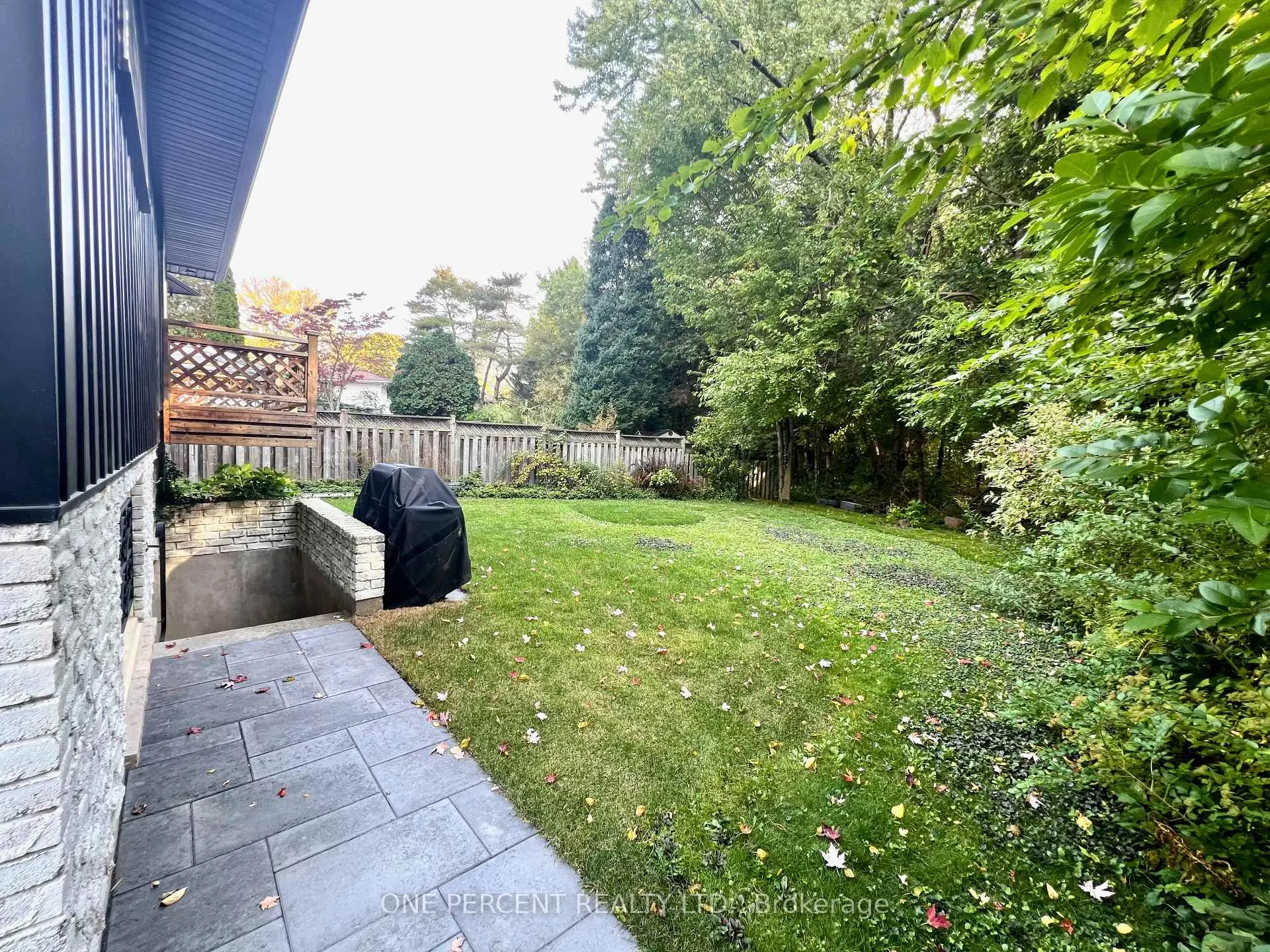 Photo 15 of 49 Spruceside Crescent, Pelham, Fonthill — HOMEH