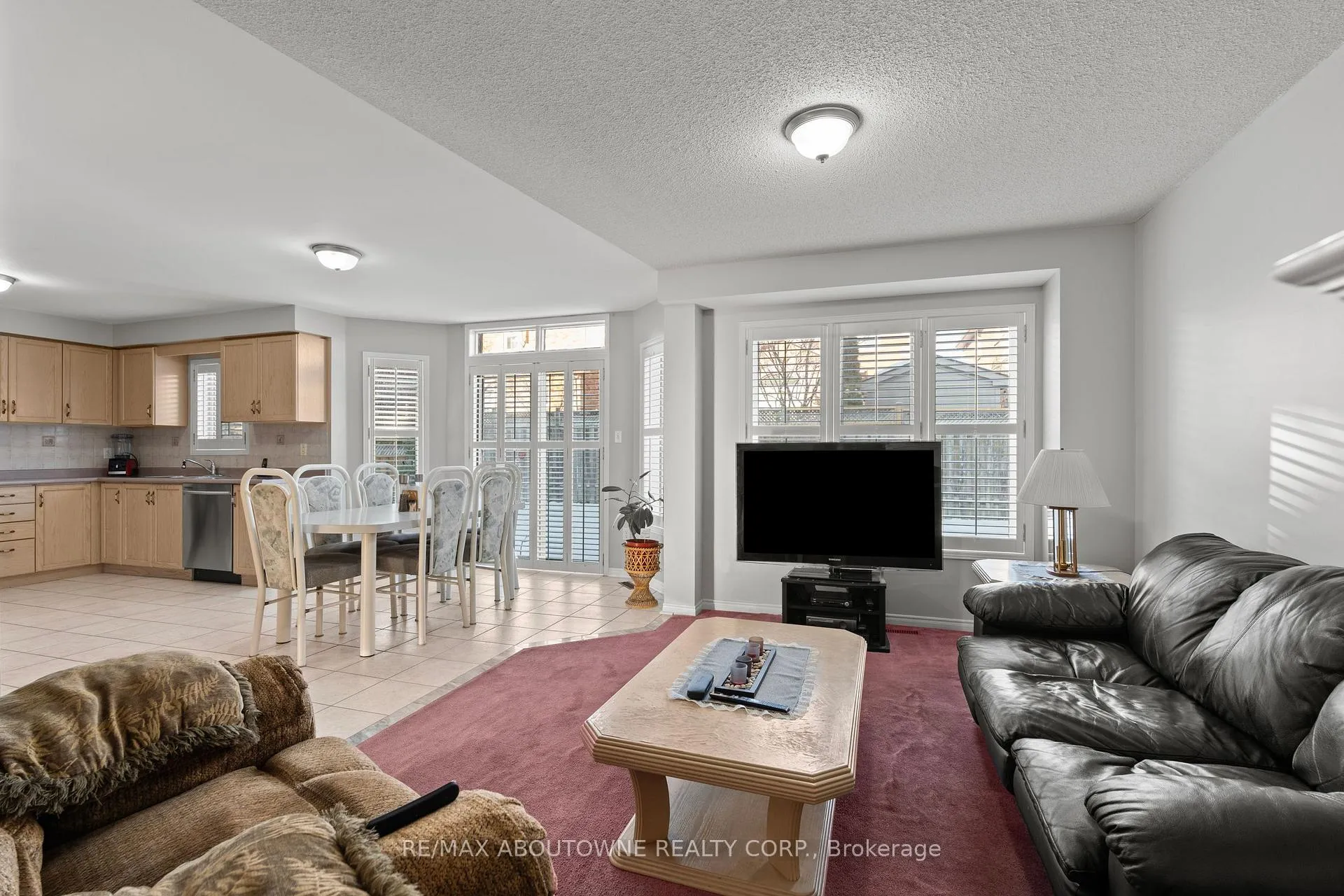 Photo 9 of 49 Lockwood Road, Brampton, Fletcher's West — HOMEH