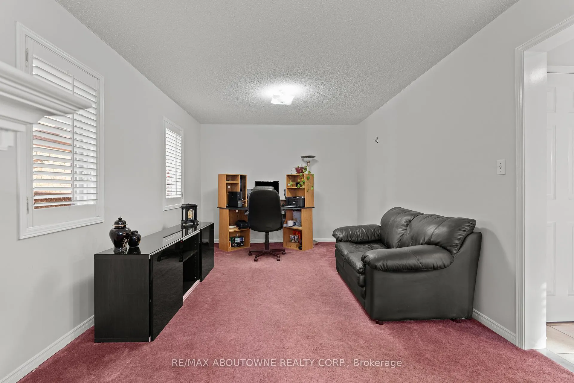 Photo 11 of 49 Lockwood Road, Brampton, Fletcher's West — HOMEH
