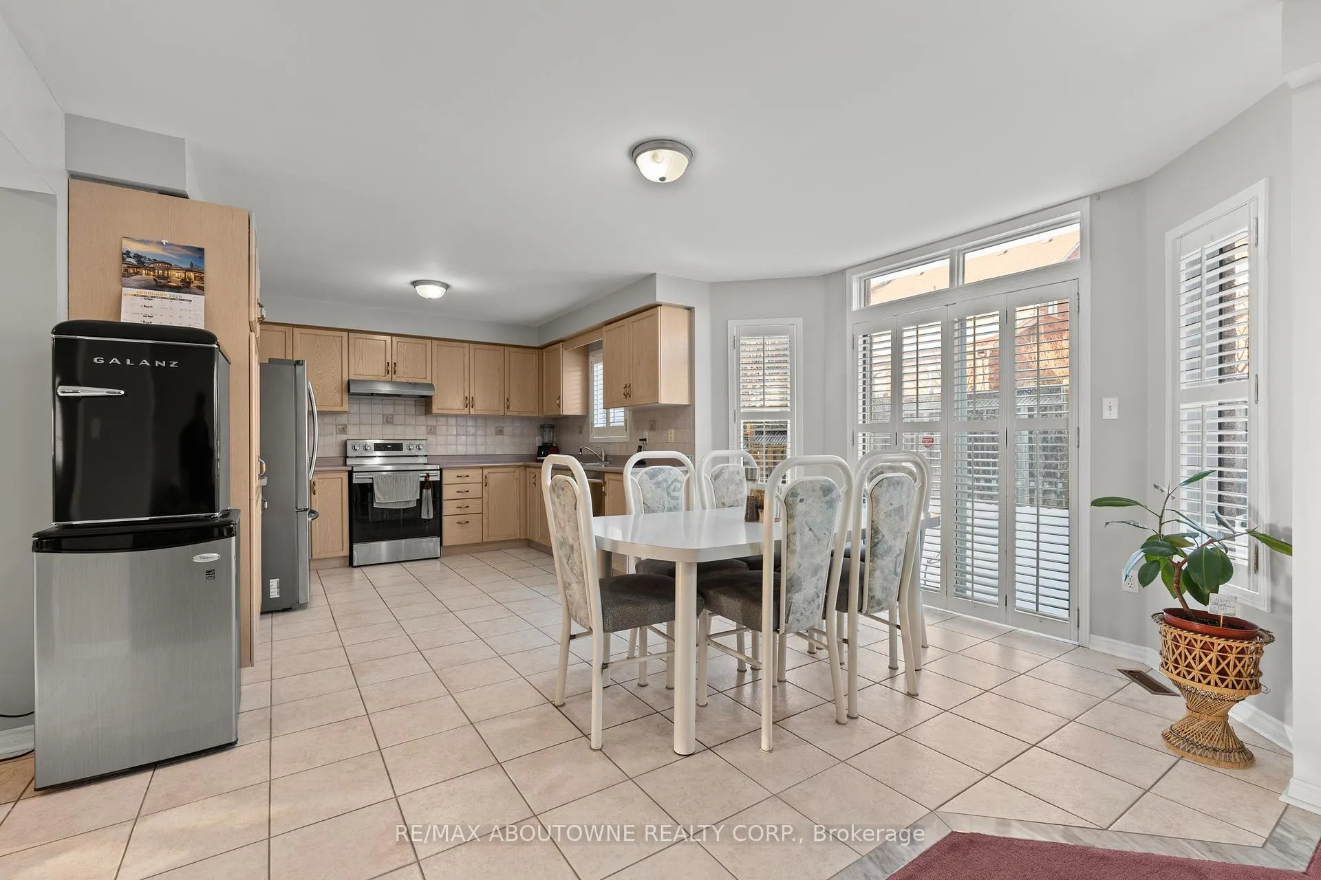 Photo 12 of 49 Lockwood Road, Brampton, Fletcher's West — HOMEH