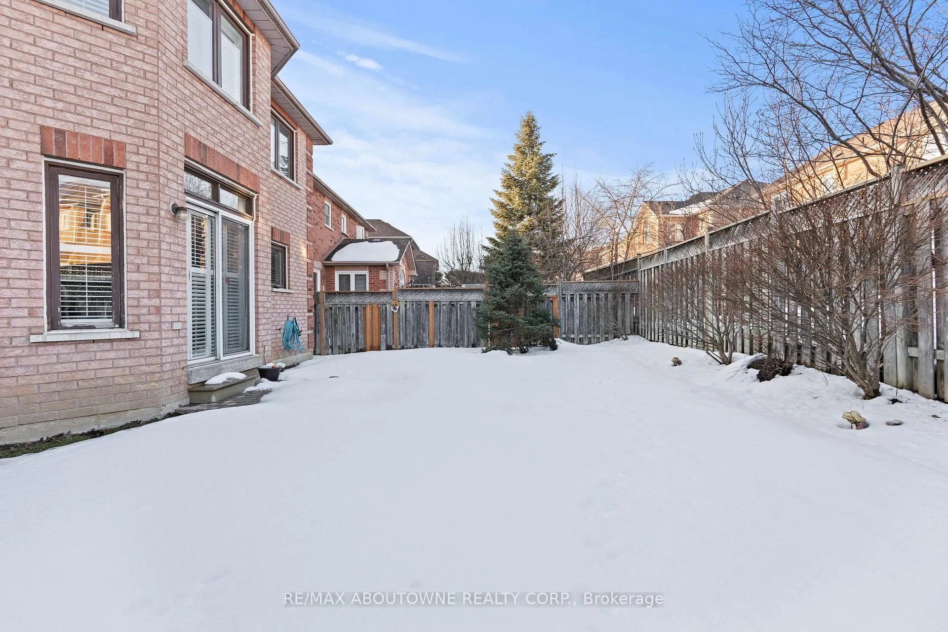 Photo 19 of 49 Lockwood Road, Brampton, Fletcher's West — HOMEH