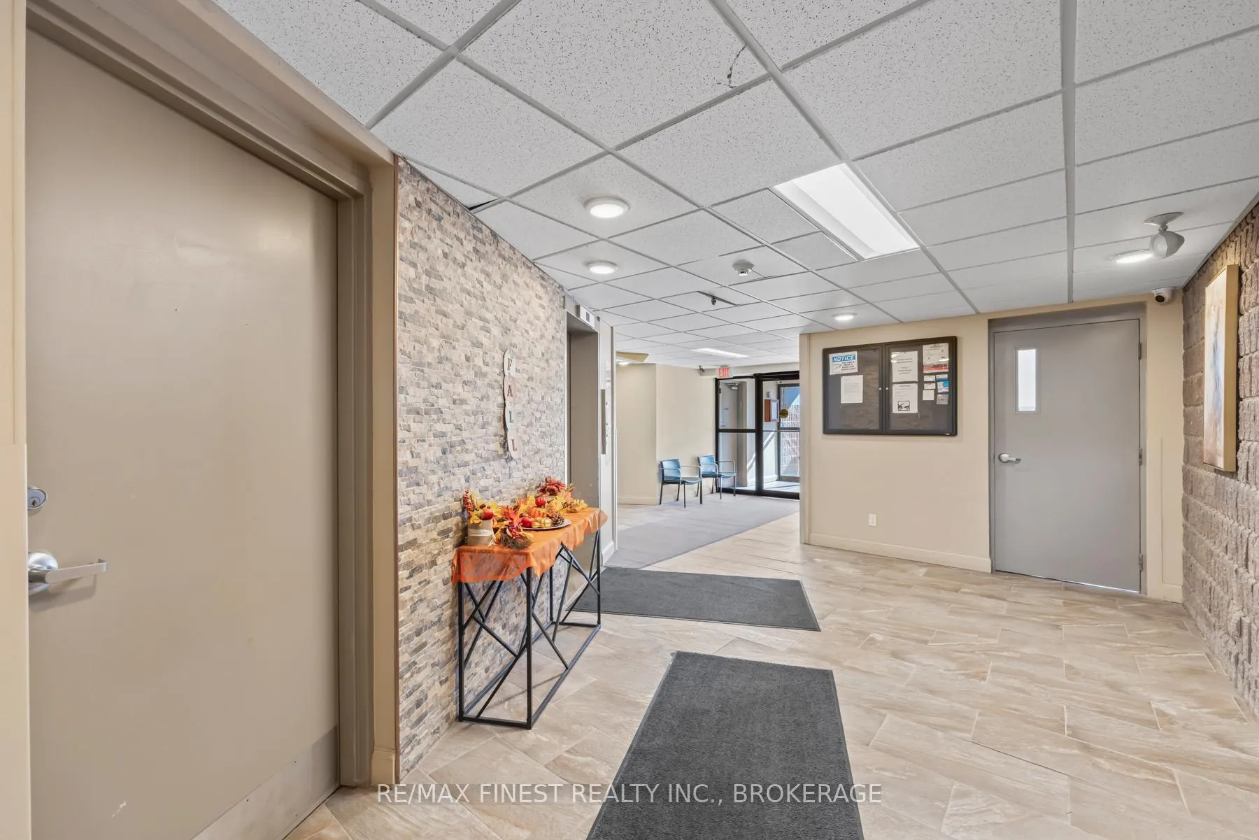 Photo 8 of Unit 104, 17 Eldon Hall Place, Kingston, Central City West — HOMEH