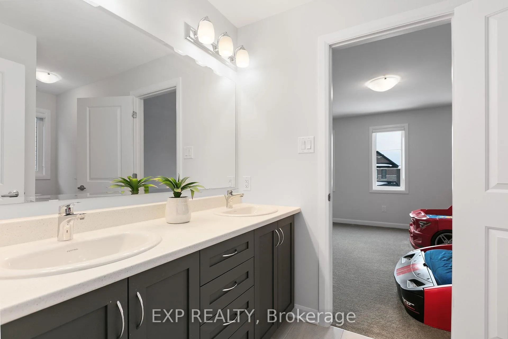 Photo 16 of 926 Lakeridge Drive, Ottawa, Avalon East — HOMEH