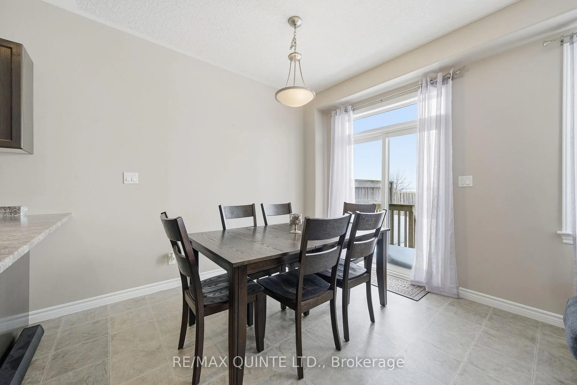 Photo 15 of 115 Simurda Court, Loyalist, Amherstview — HOMEH