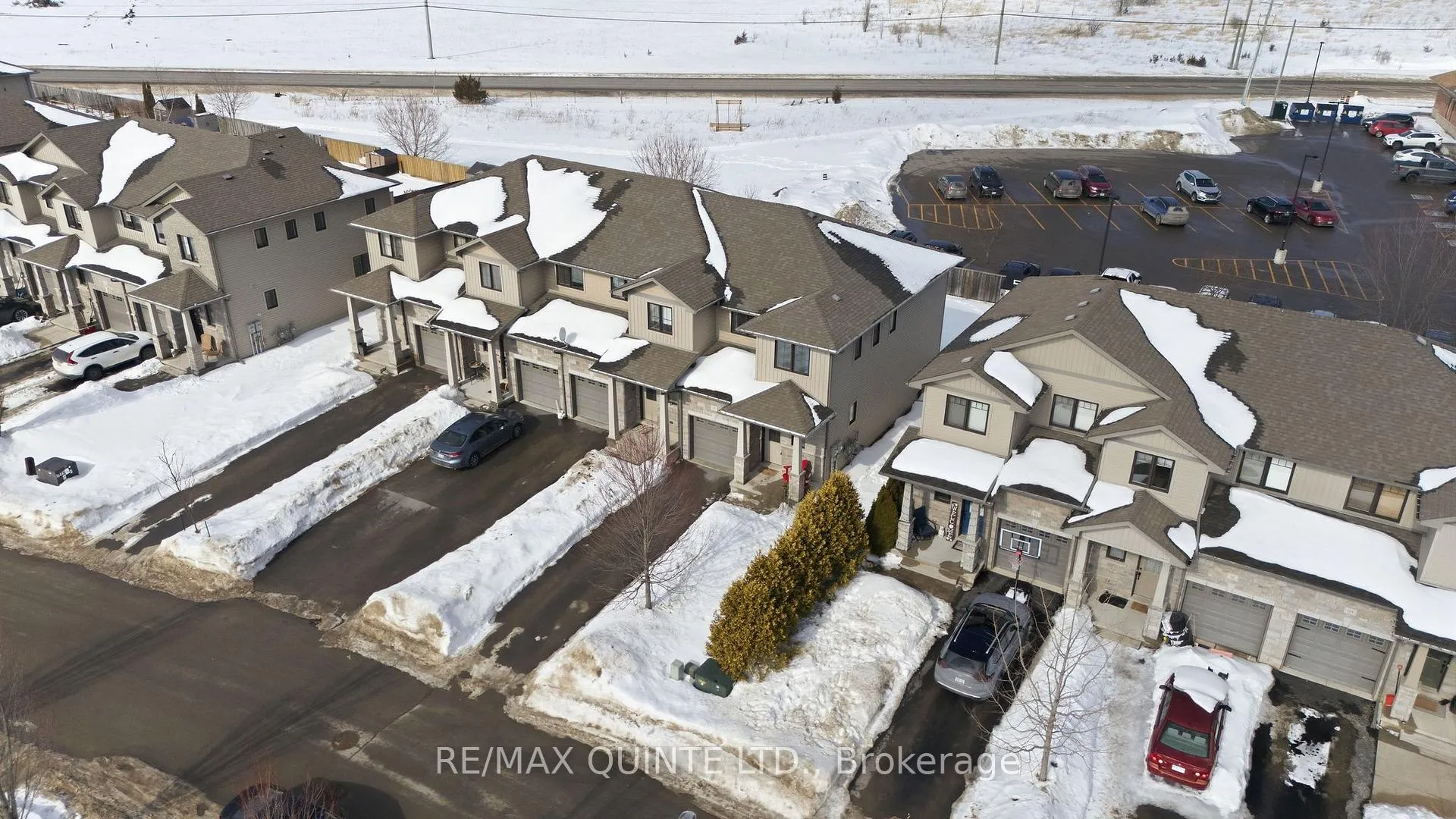 Photo 44 of 115 Simurda Court, Loyalist, Amherstview — HOMEH