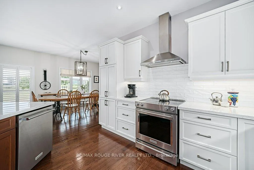 Photo 8 of 122 Southcrest Drive, Scugog, Port Perry — HOMEH