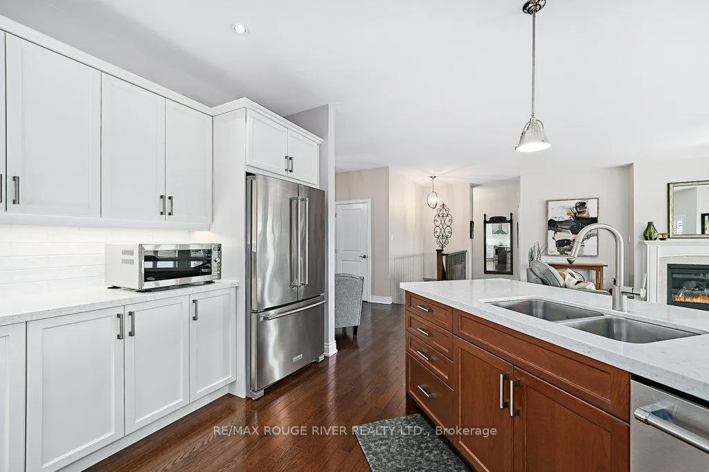 Photo 10 of 122 Southcrest Drive, Scugog, Port Perry — HOMEH