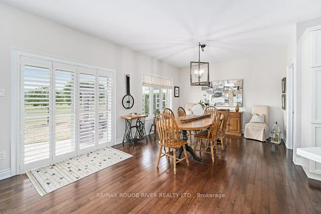 Photo 12 of 122 Southcrest Drive, Scugog, Port Perry — HOMEH