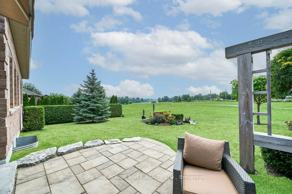 Photo 15 of 122 Southcrest Drive, Scugog, Port Perry — HOMEH