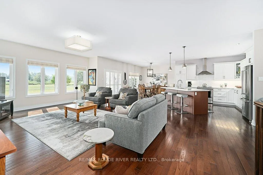 Photo 21 of 122 Southcrest Drive, Scugog, Port Perry — HOMEH