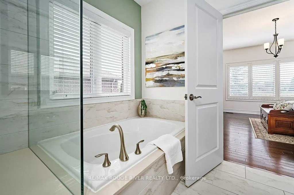 Photo 26 of 122 Southcrest Drive, Scugog, Port Perry — HOMEH