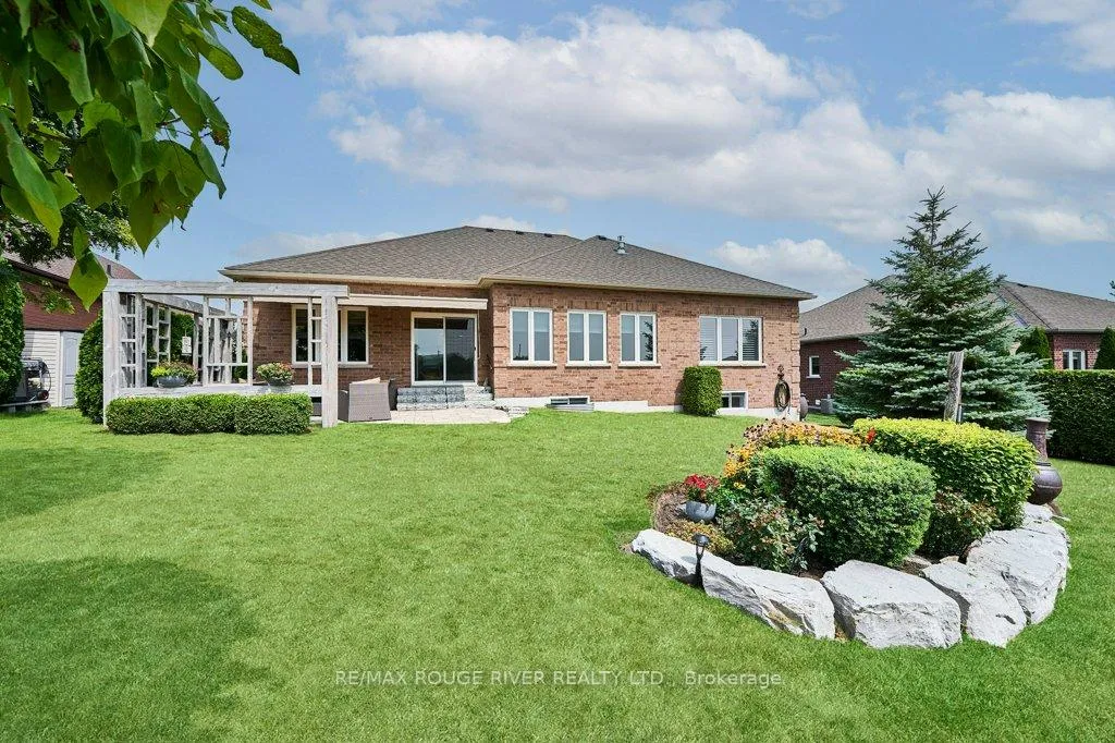Photo 40 of 122 Southcrest Drive, Scugog, Port Perry — HOMEH