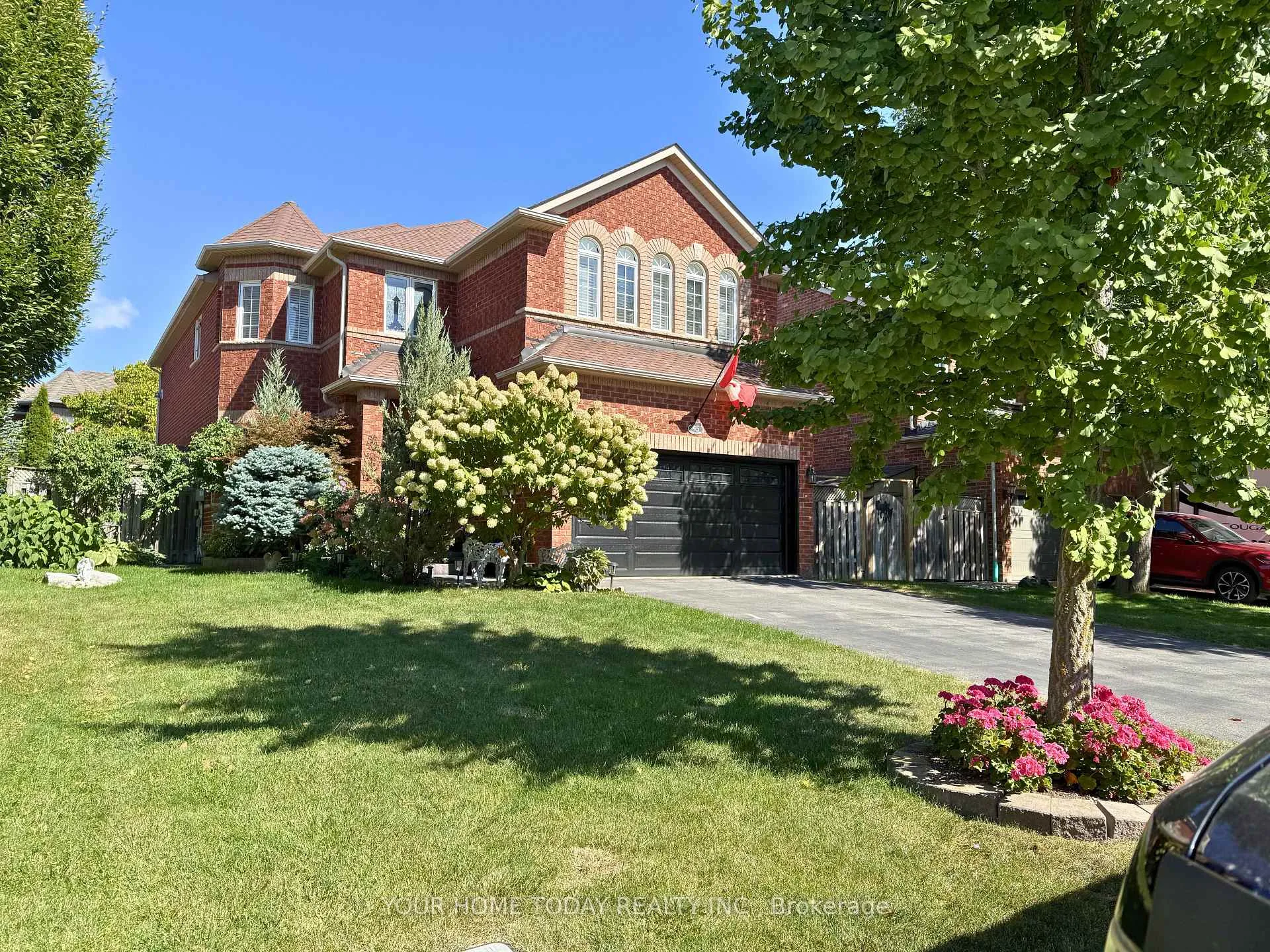 Photo 1 of 45 Forsyth Crescent, Halton Hills, Georgetown — HOMEH