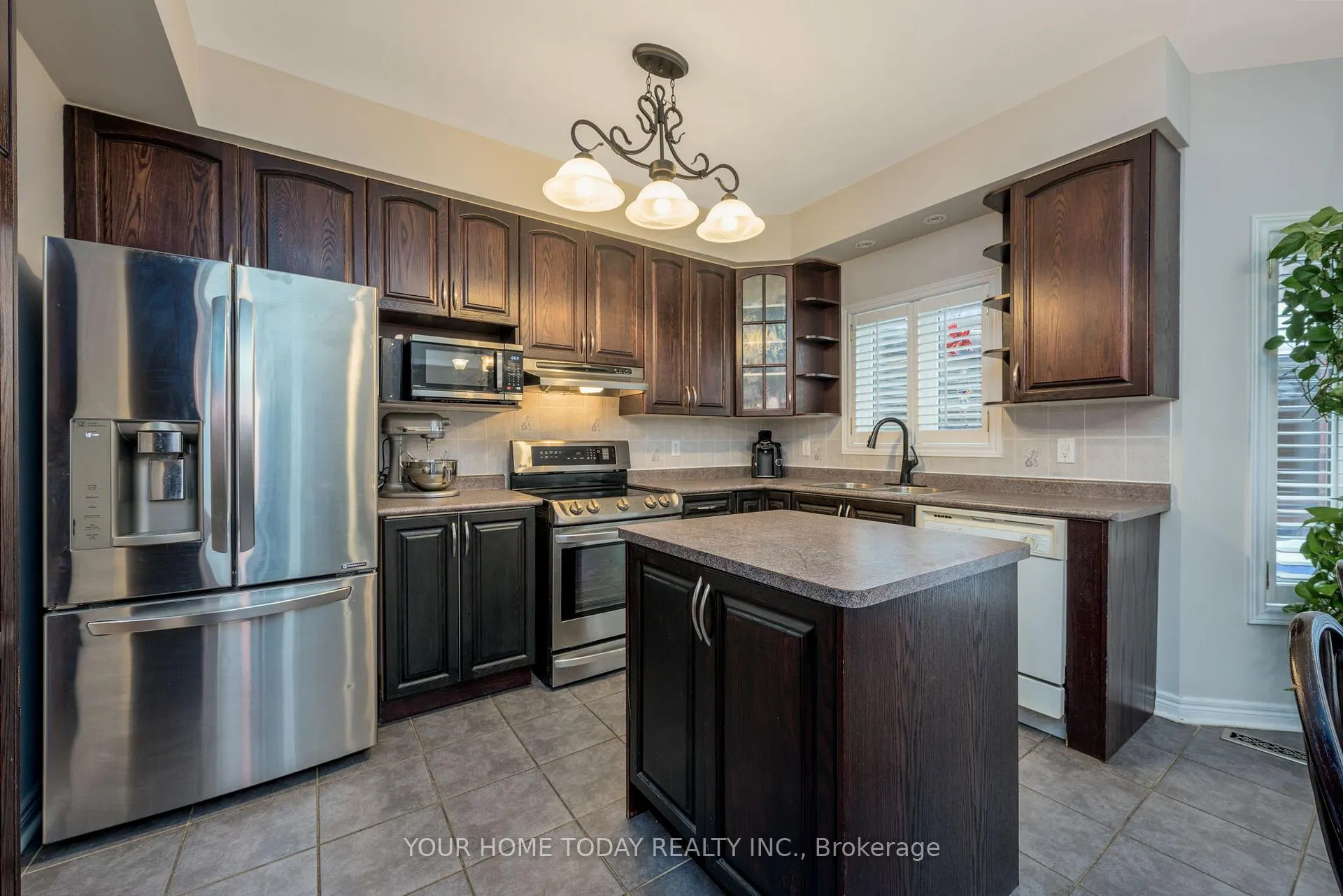 Photo 14 of 45 Forsyth Crescent, Halton Hills, Georgetown — HOMEH