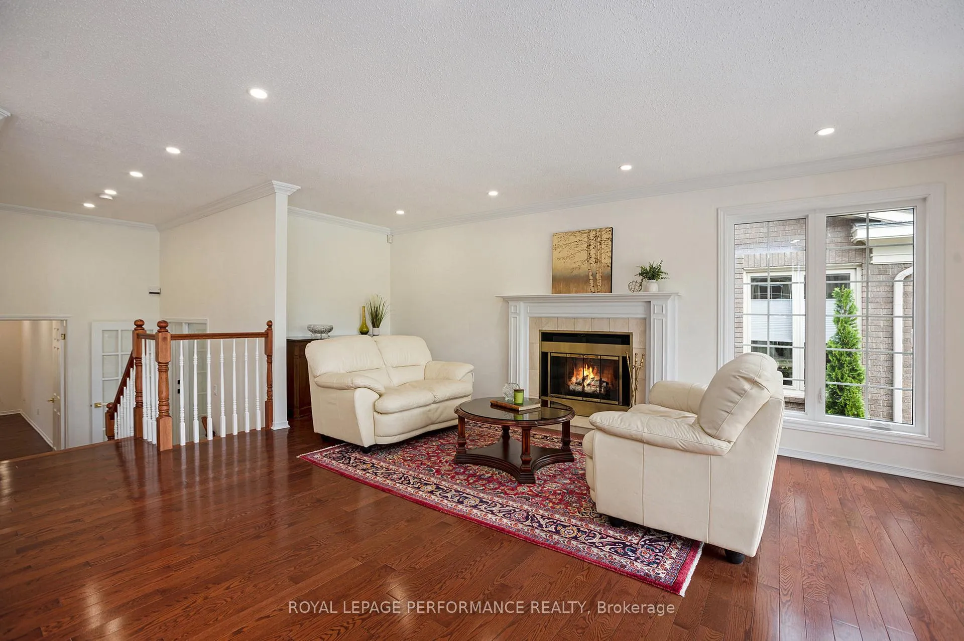 Photo 4 of 81 Waterford Drive, Ottawa, Pineglen/Country Place — HOMEH