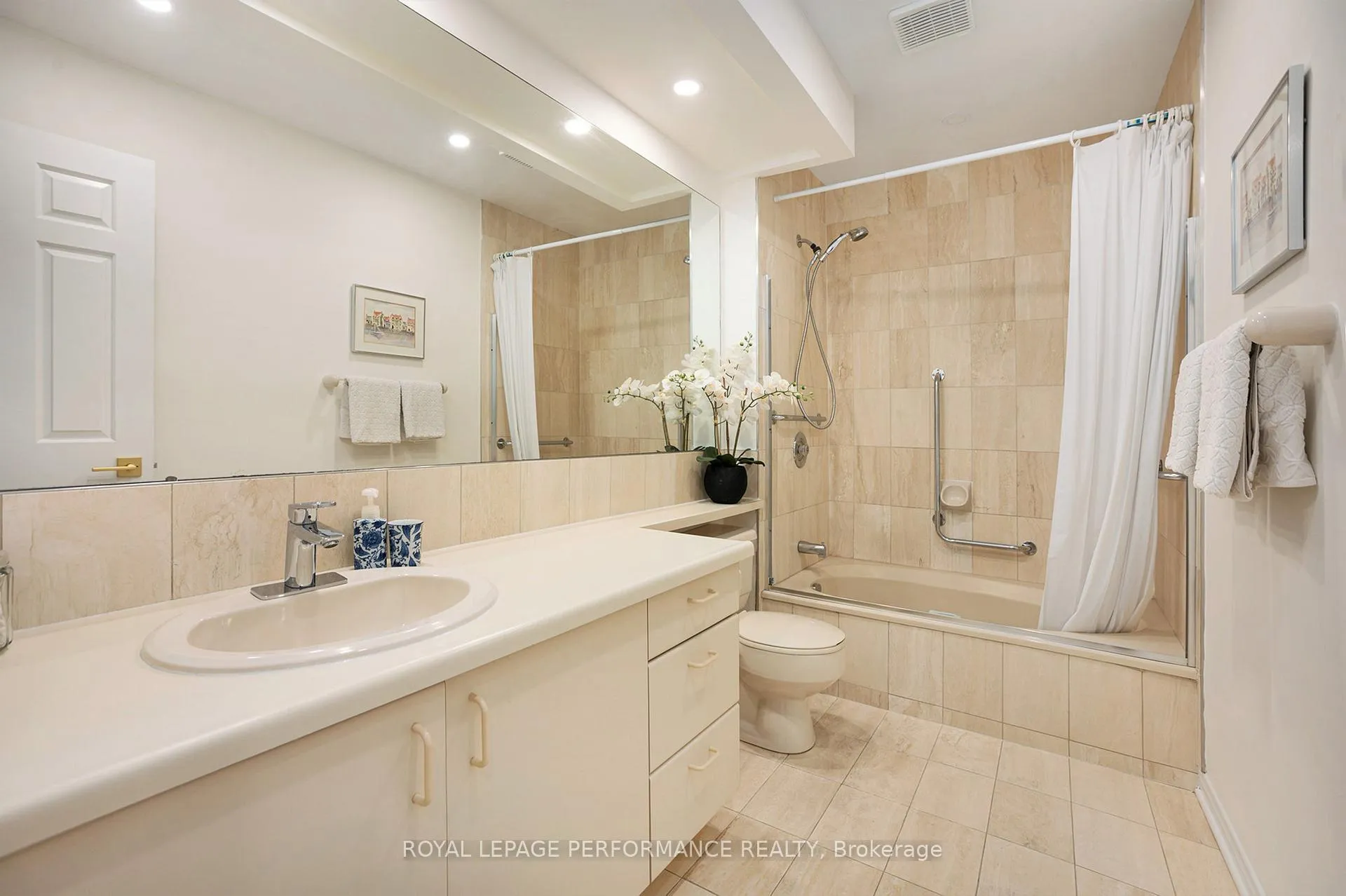 Photo 16 of 81 Waterford Drive, Ottawa, Pineglen/Country Place — HOMEH