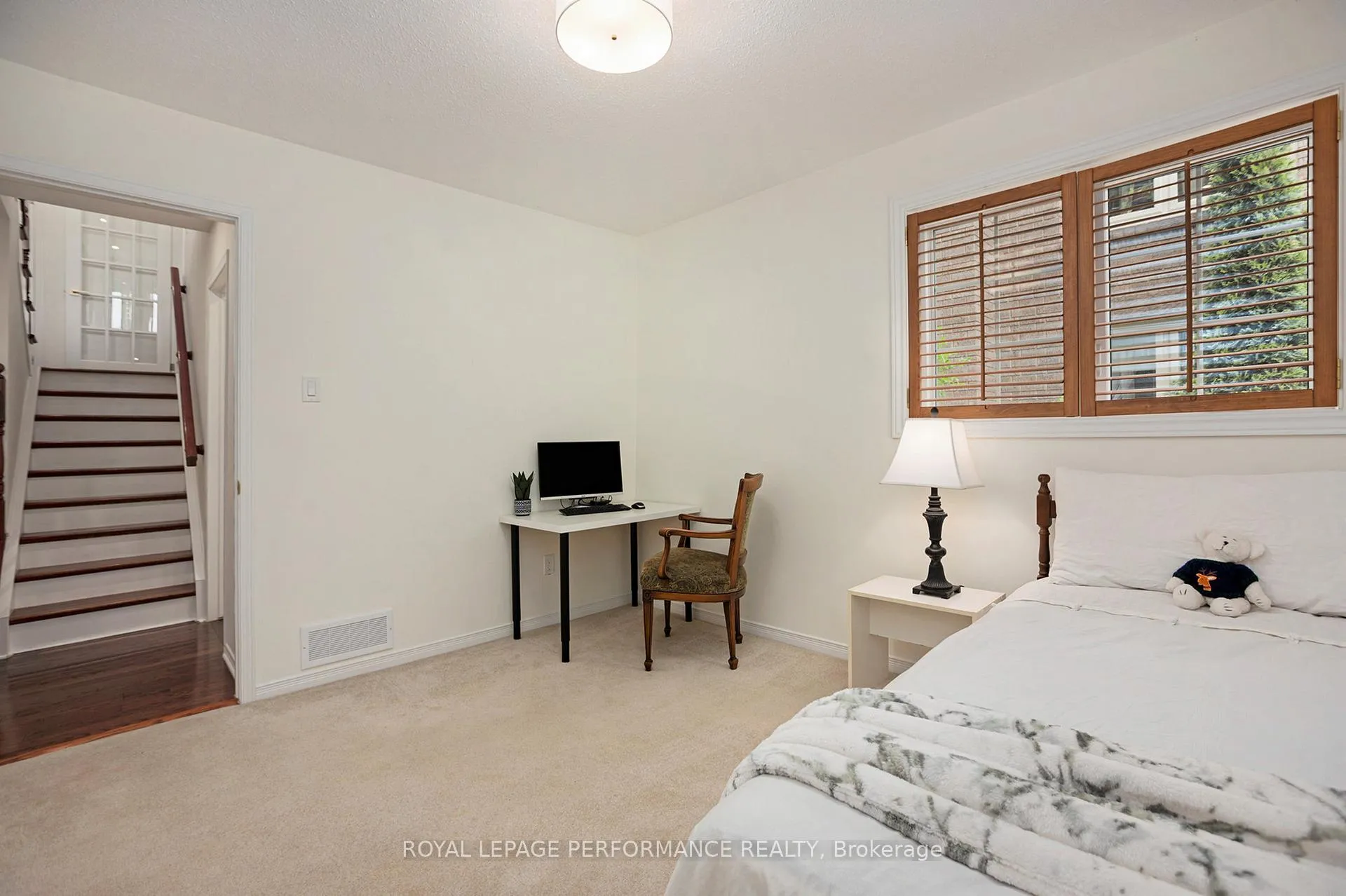 Photo 20 of 81 Waterford Drive, Ottawa, Pineglen/Country Place — HOMEH