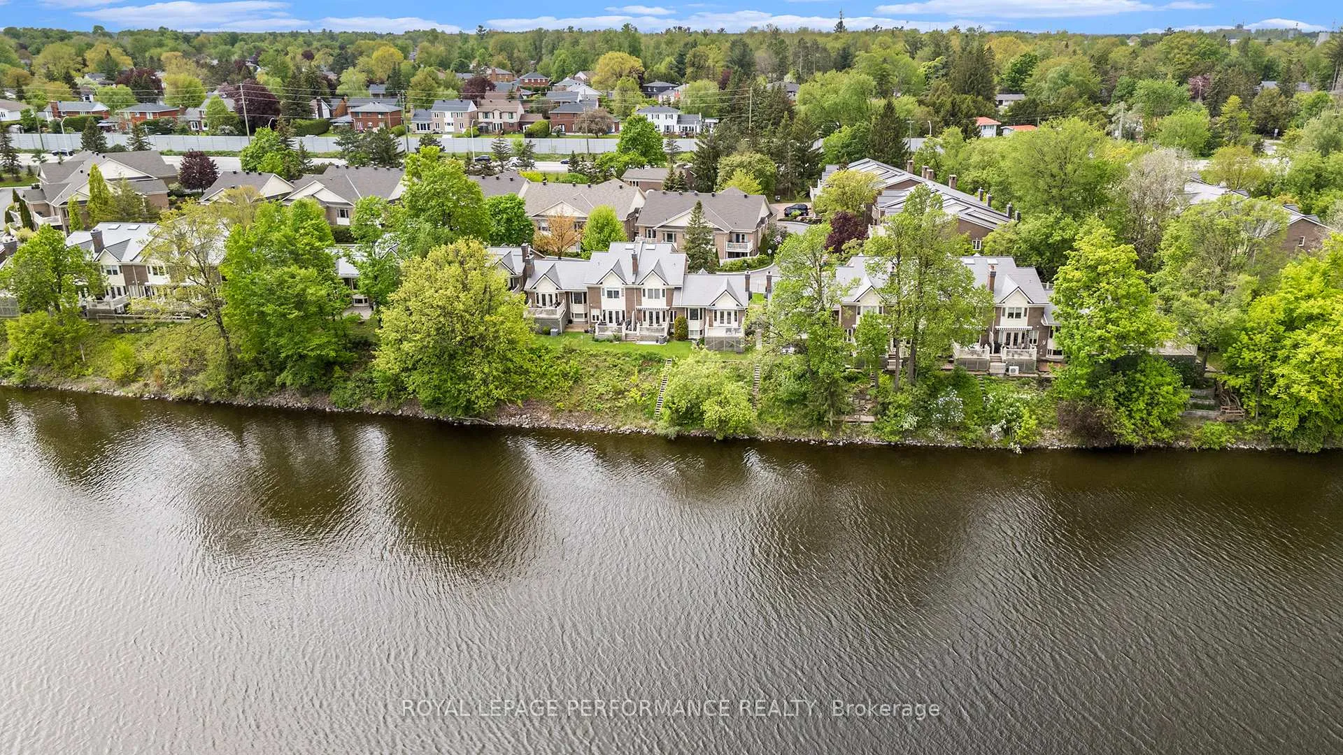 Photo 33 of 81 Waterford Drive, Ottawa, Pineglen/Country Place — HOMEH