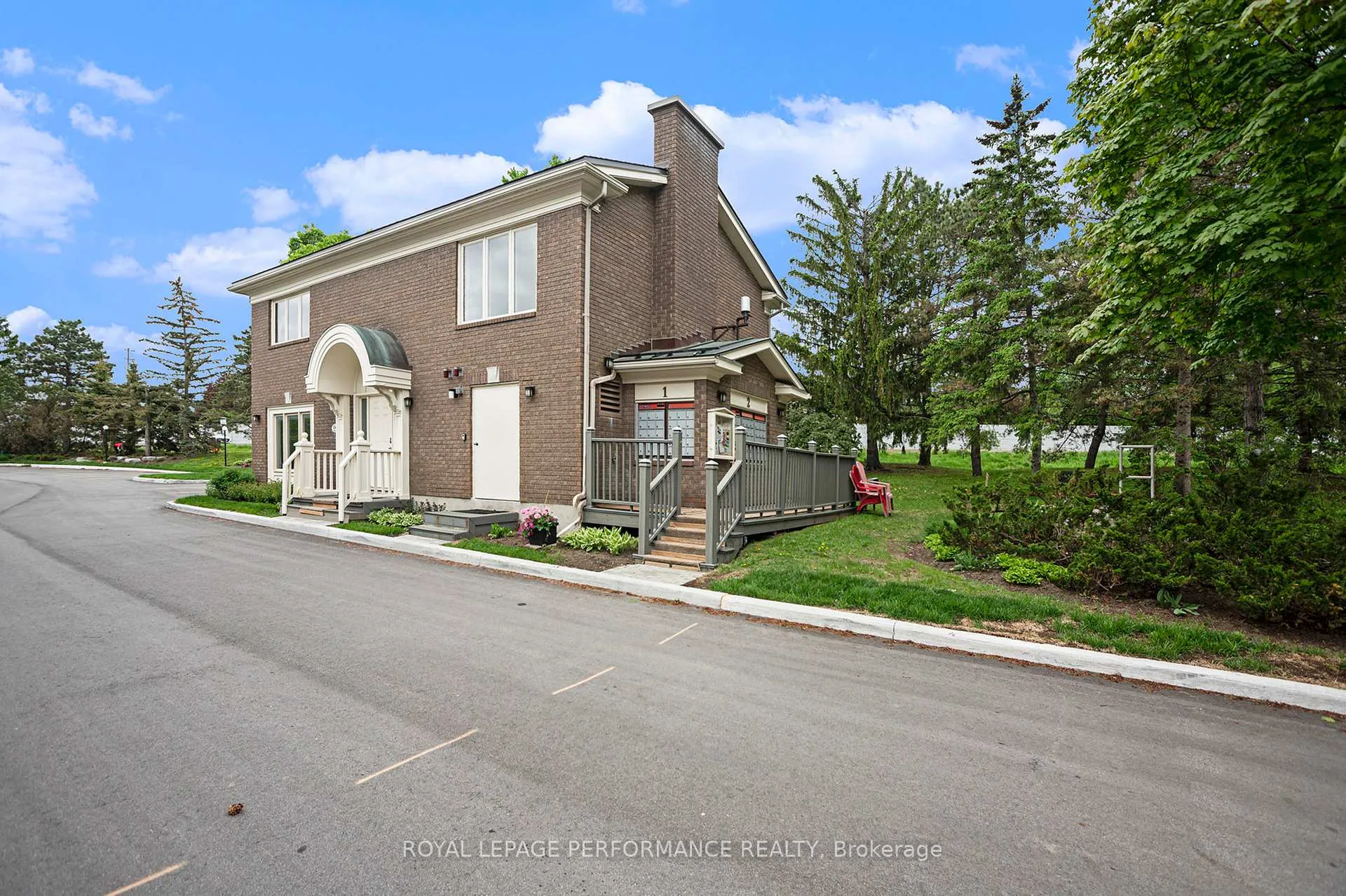 Photo 37 of 81 Waterford Drive, Ottawa, Pineglen/Country Place — HOMEH