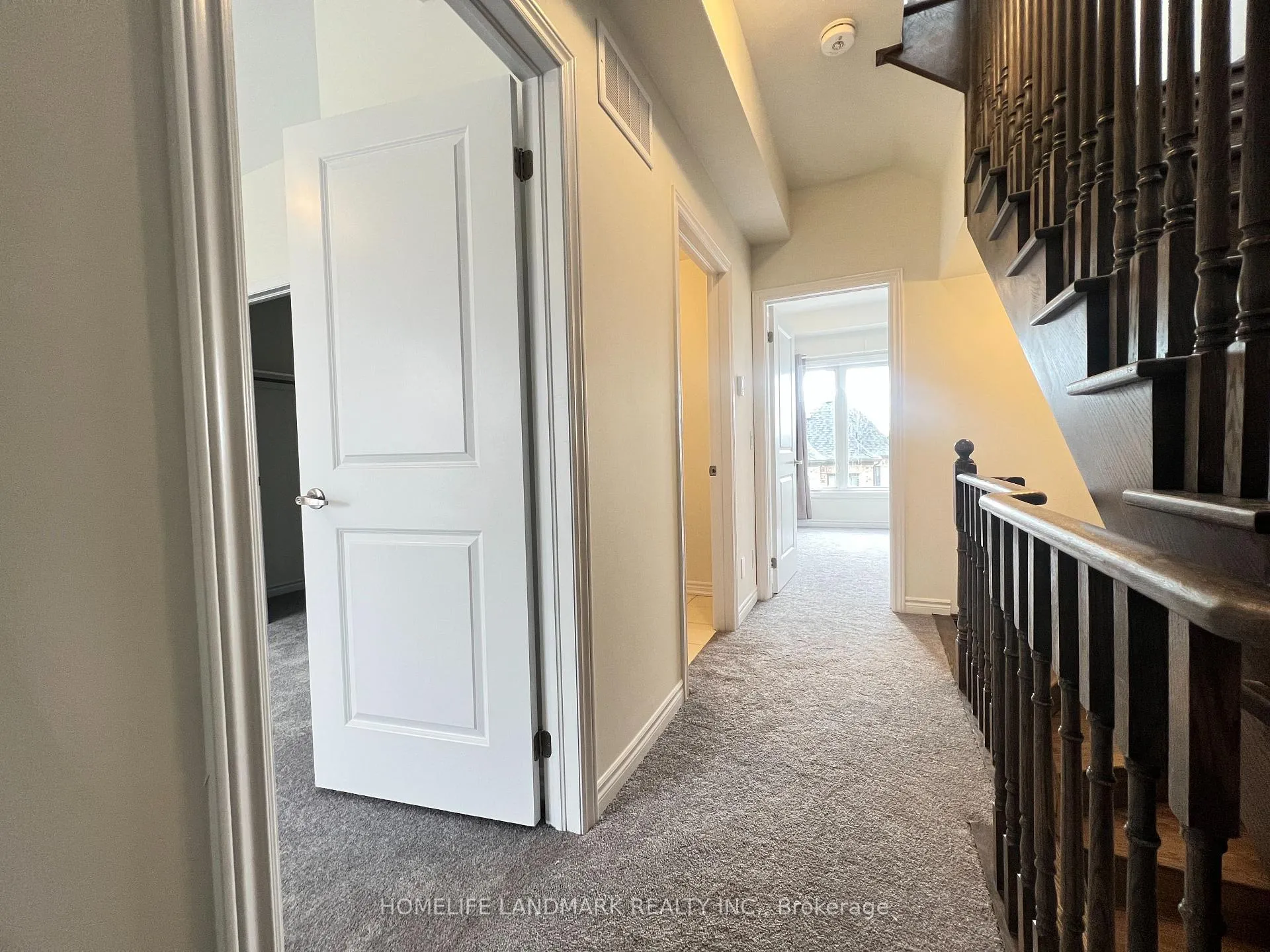 Photo 9 of 33 Guardhouse Crescent, Markham, Unionville — HOMEH