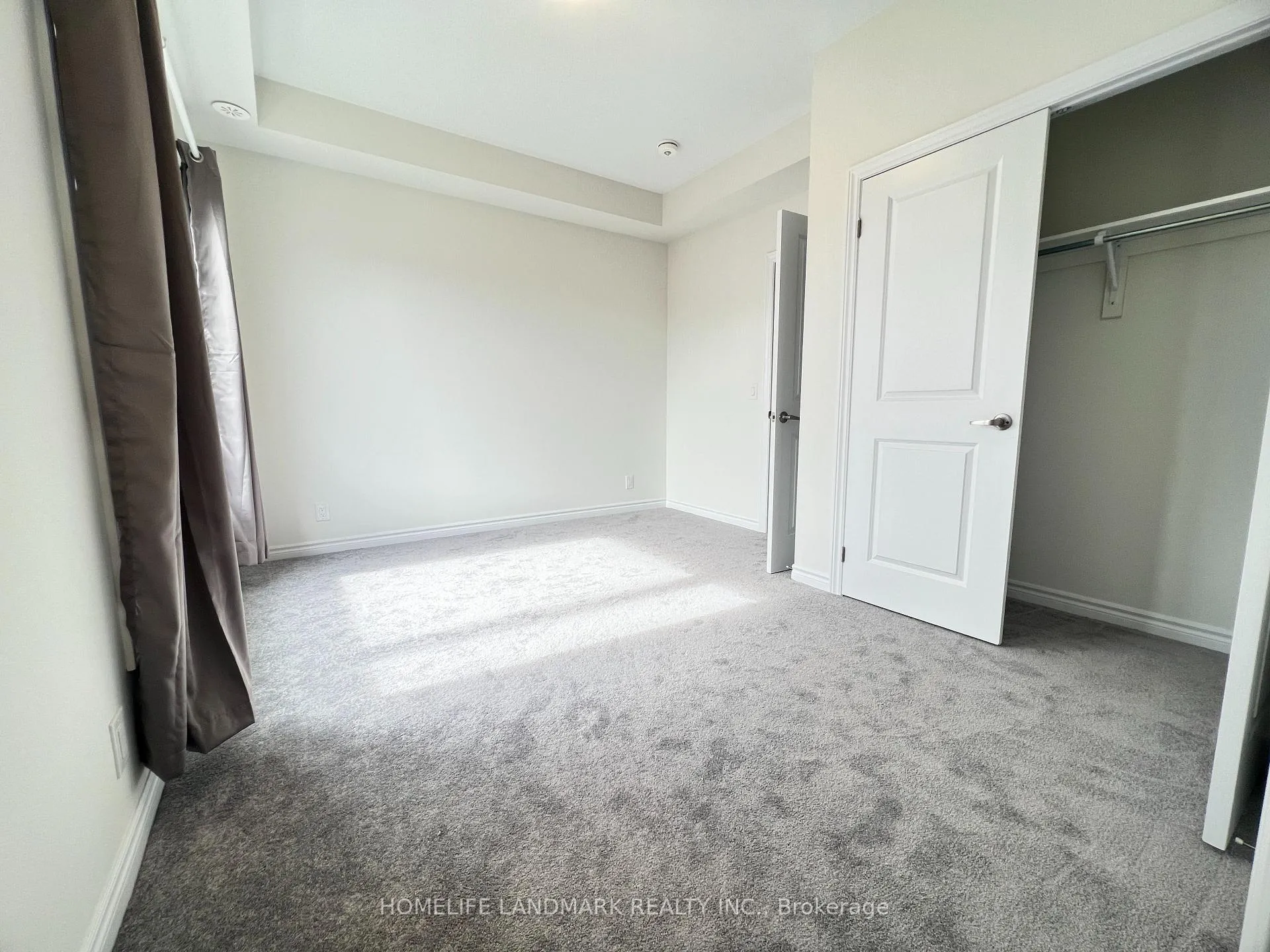 Photo 10 of 33 Guardhouse Crescent, Markham, Unionville — HOMEH
