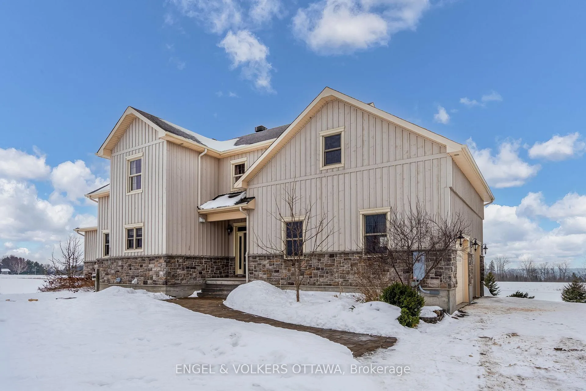 Photo 2 of 5165 Canon Smith Drive, Ottawa, Fitzroy — HOMEH
