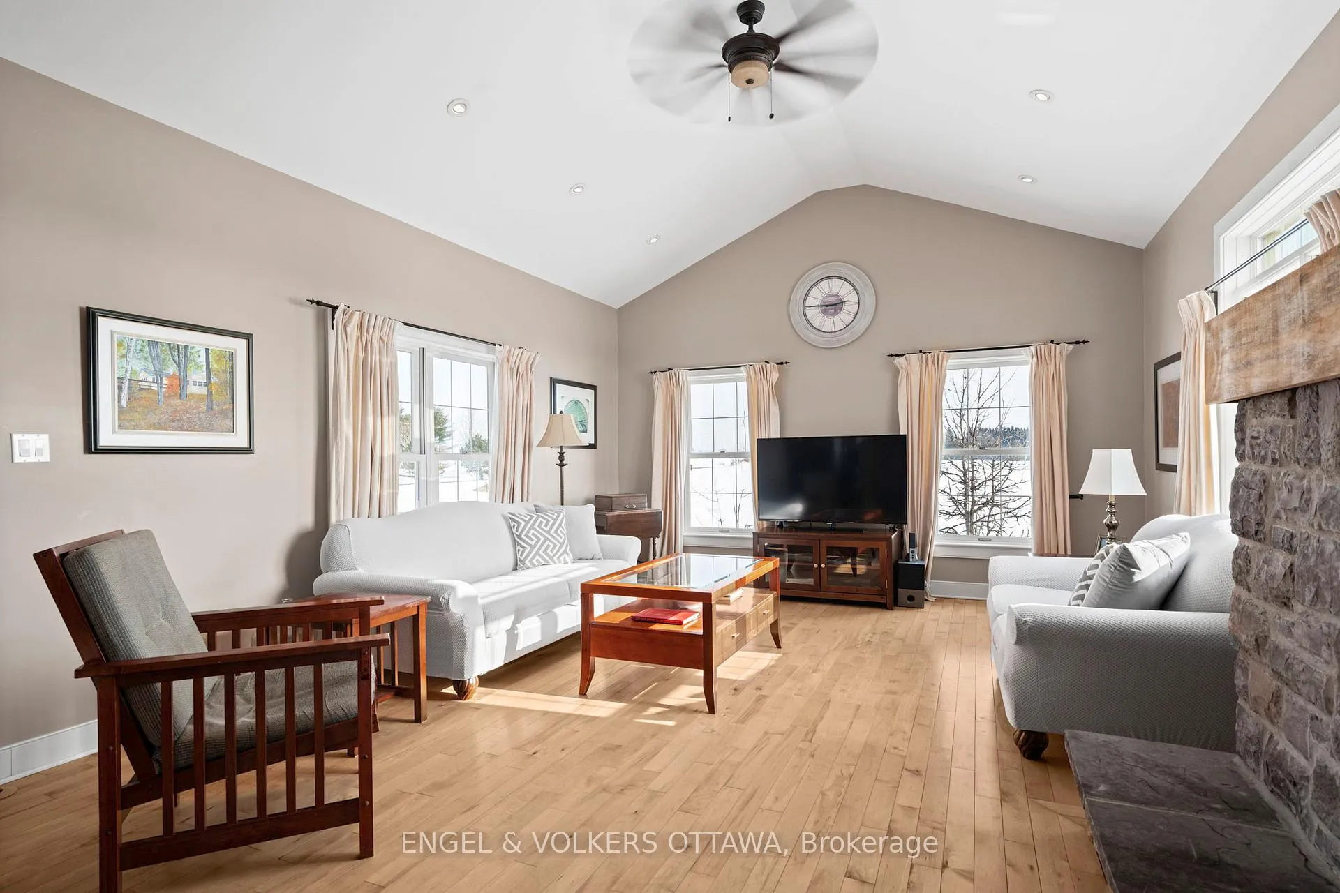 Photo 14 of 5165 Canon Smith Drive, Ottawa, Fitzroy — HOMEH