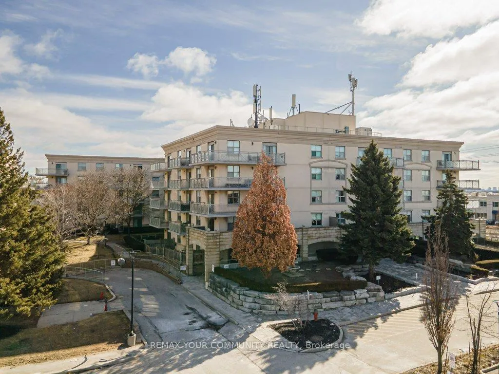 Photo 1 of Unit 109, 2500 Rutherford Road, Vaughan, Maple — HOMEH