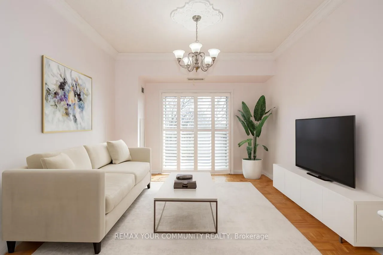 Photo 5 of Unit 109, 2500 Rutherford Road, Vaughan, Maple — HOMEH